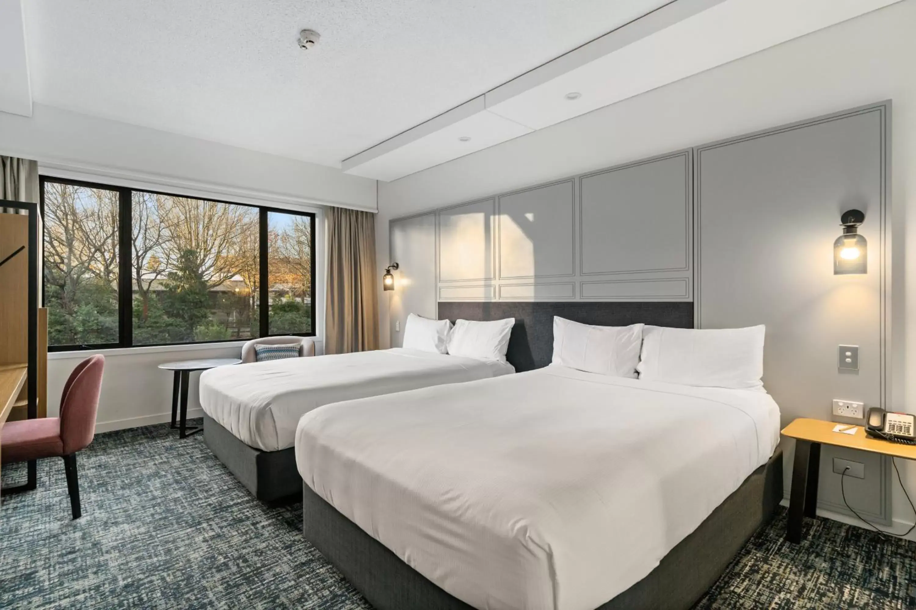 View (from property/room), Bed in Chateau On The Park - Christchurch, A Doubletree By Hilton