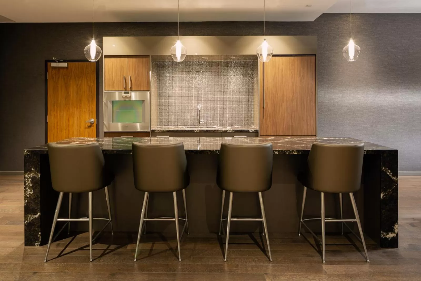 Lounge or bar in reStays Ottawa