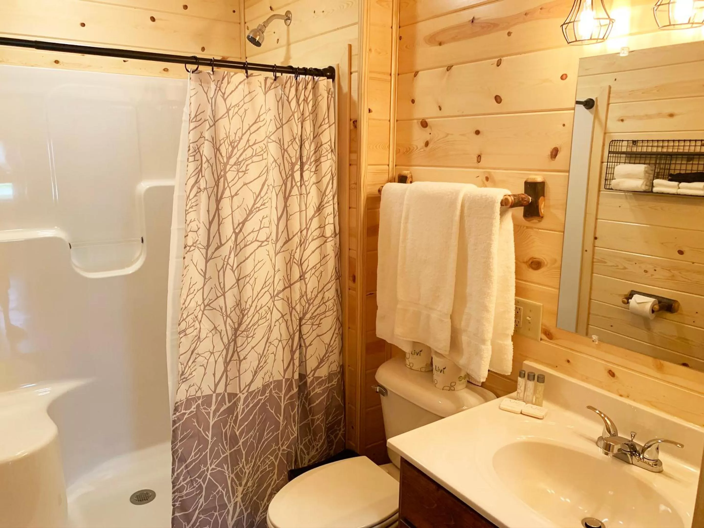 Bathroom in Waterview Lodge by Amish Country Lodging