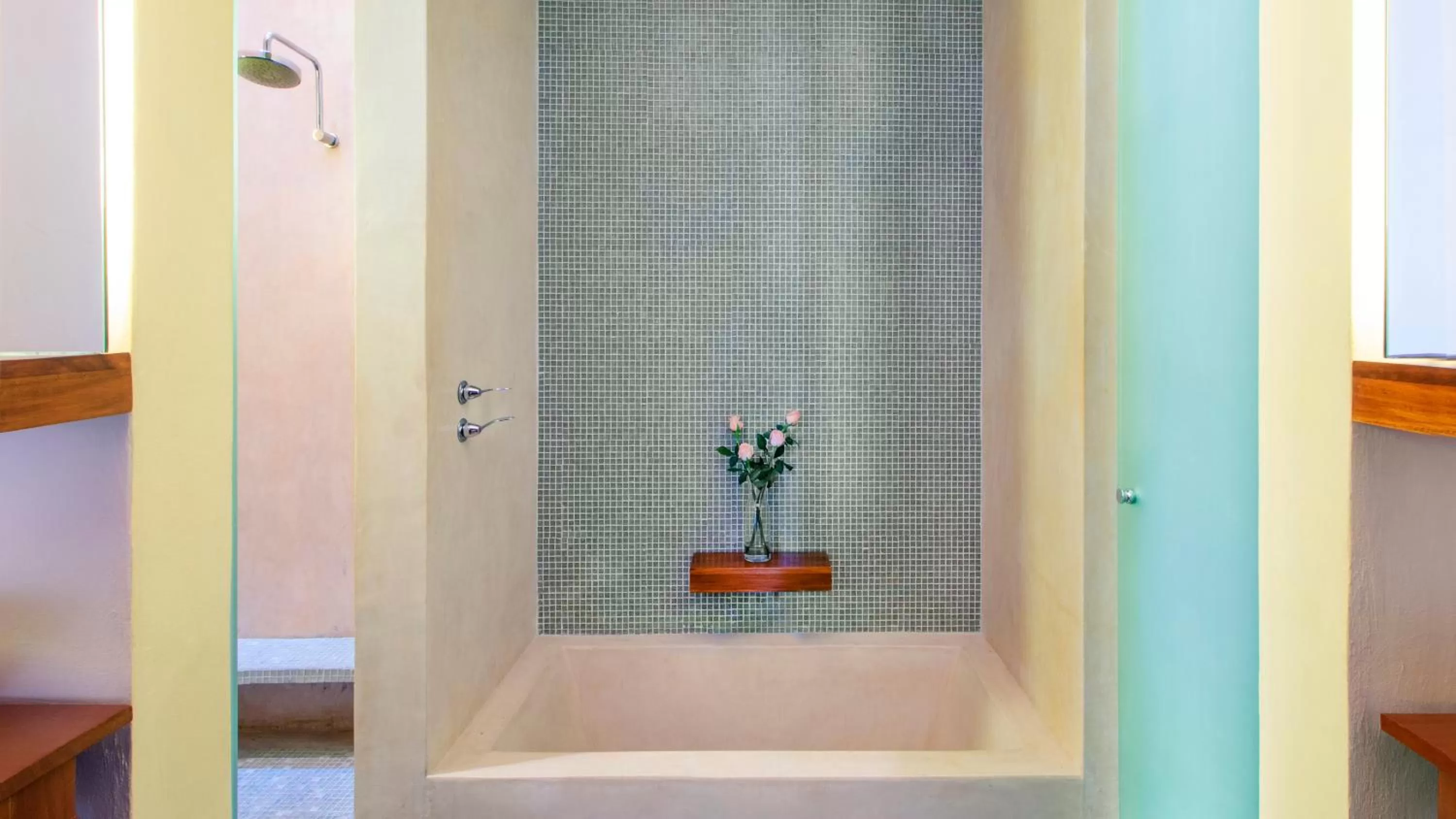 Bath in Rosas & Xocolate Boutique Hotel and Spa Merida, a Member of Design Hotels