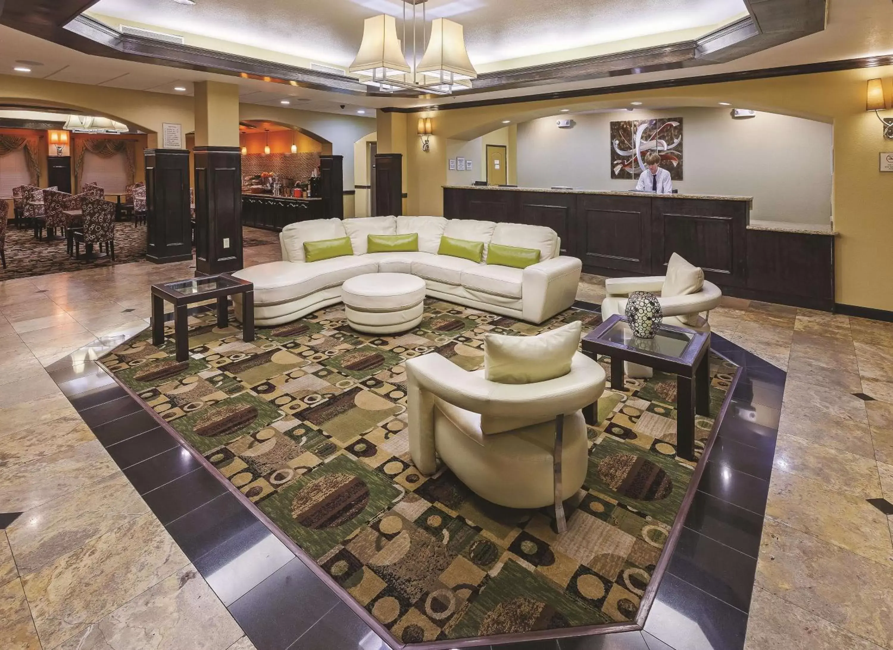 Lobby or reception, Lounge/Bar in La Quinta by Wyndham Searcy