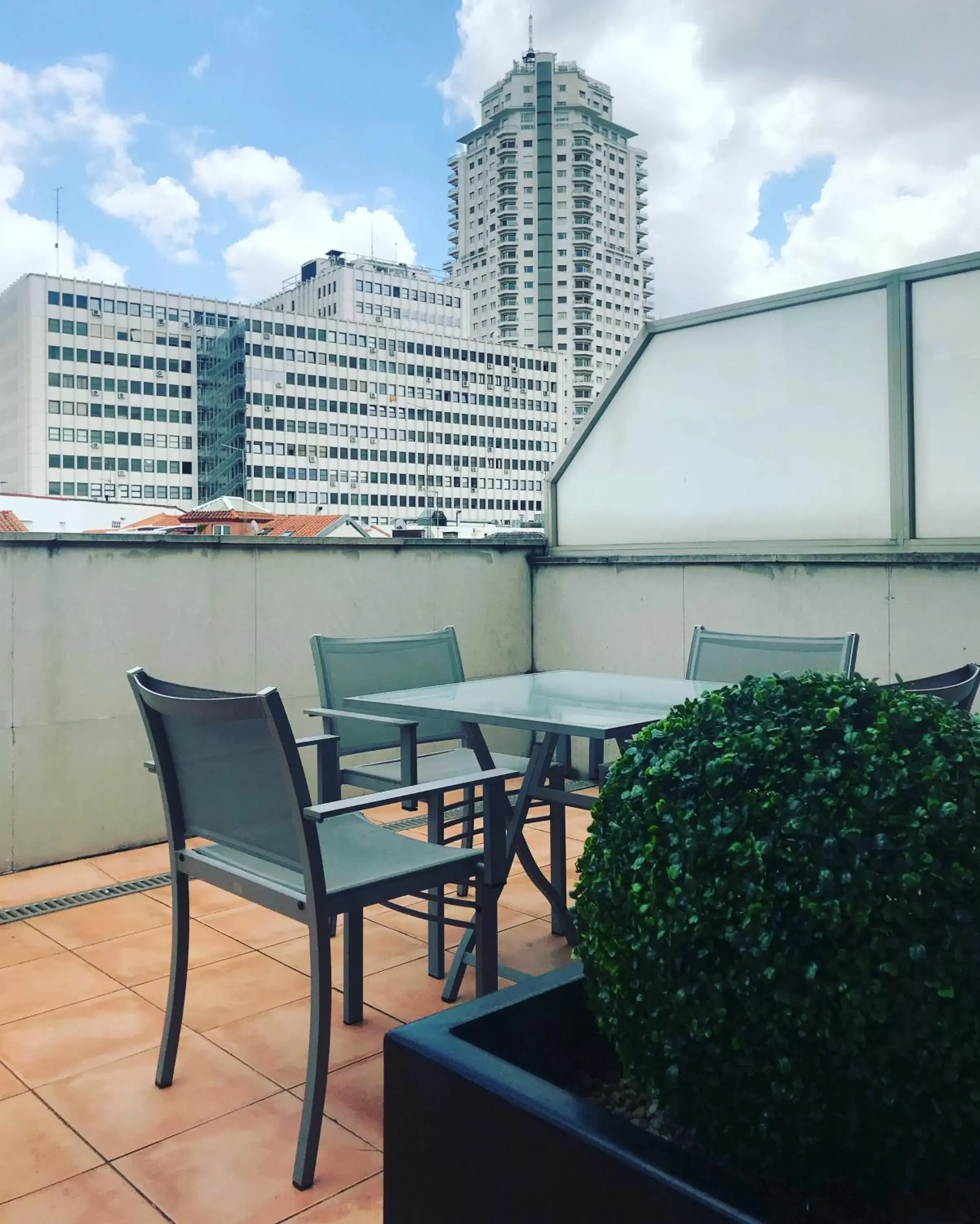 Balcony/Terrace in Suites Viena Plaza de España Balcony/Terrace in Suites Viena Plaza de España