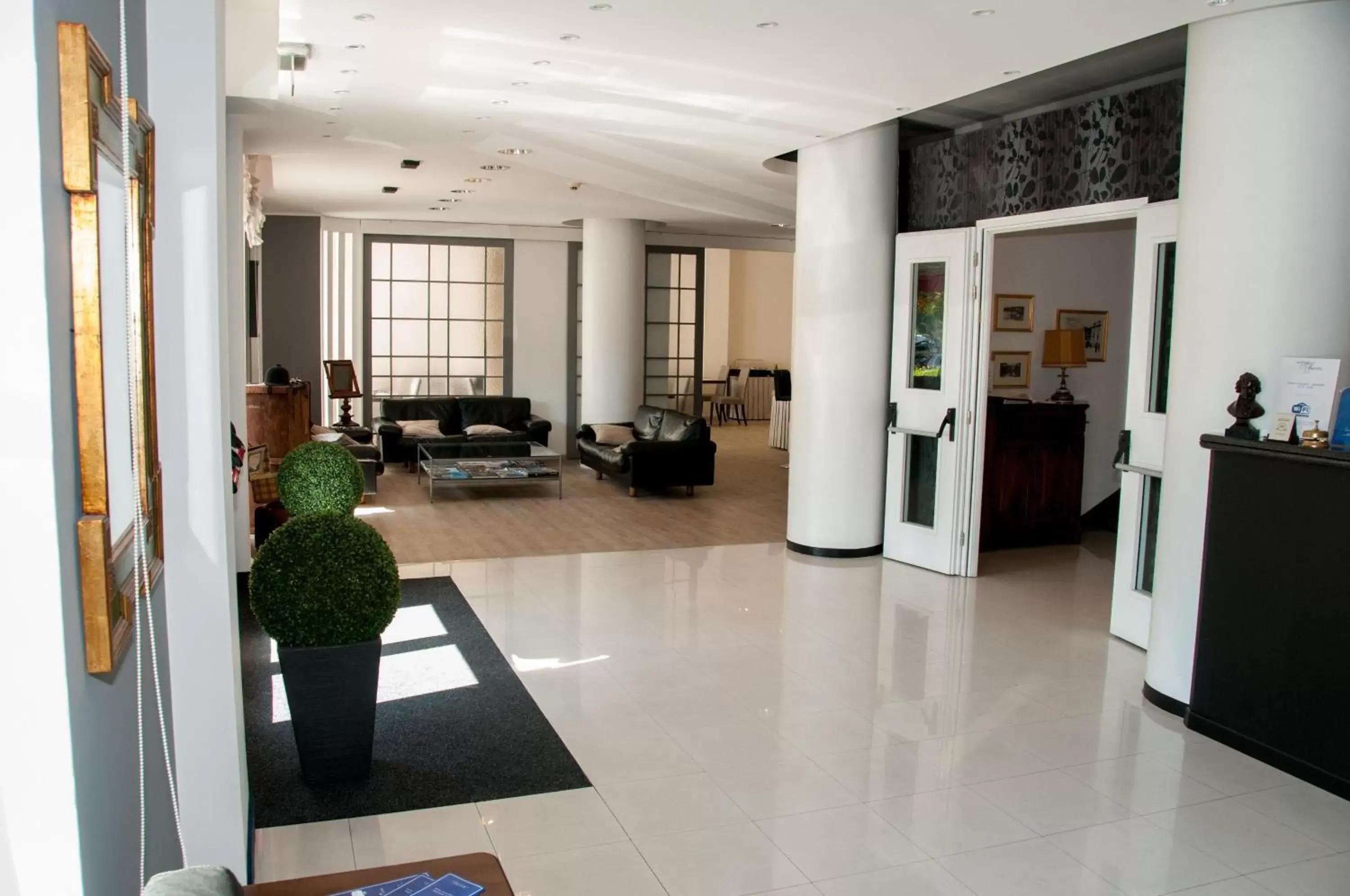 Lobby or reception in Hotel Astoria