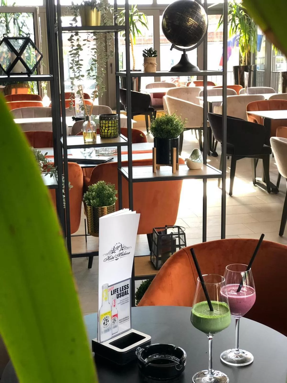 Lounge or bar in Hotel Meduza