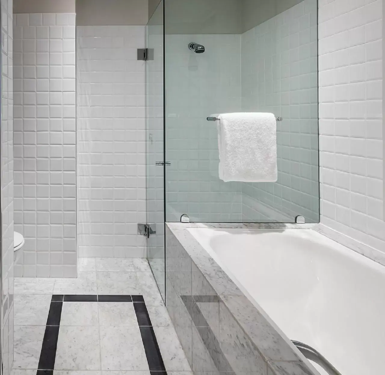 Shower, Bathroom in Radisson Blu Plaza Hotel Sydney