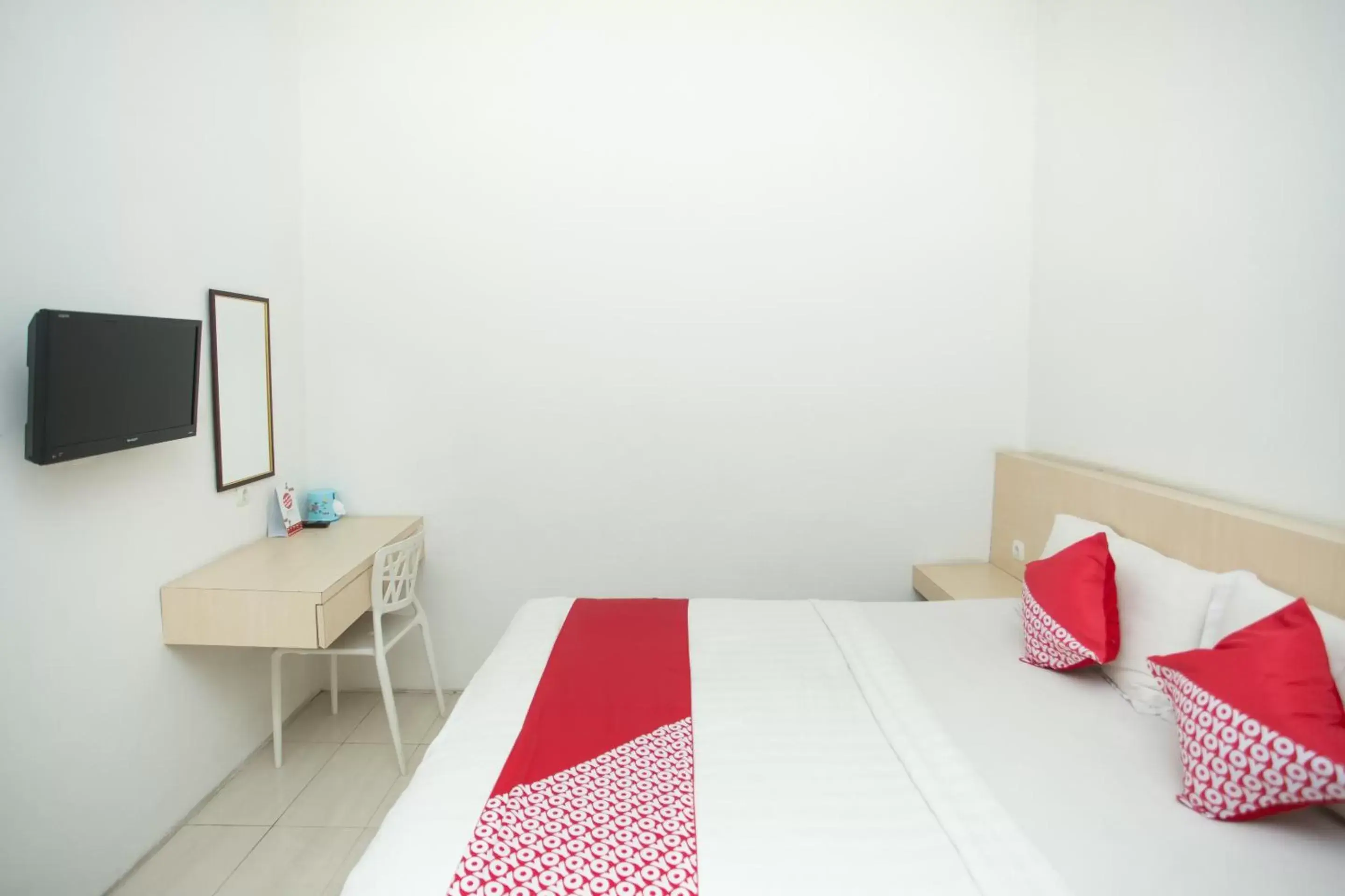 Bedroom, Bed in SUPER OYO 850 Lapan Lapan