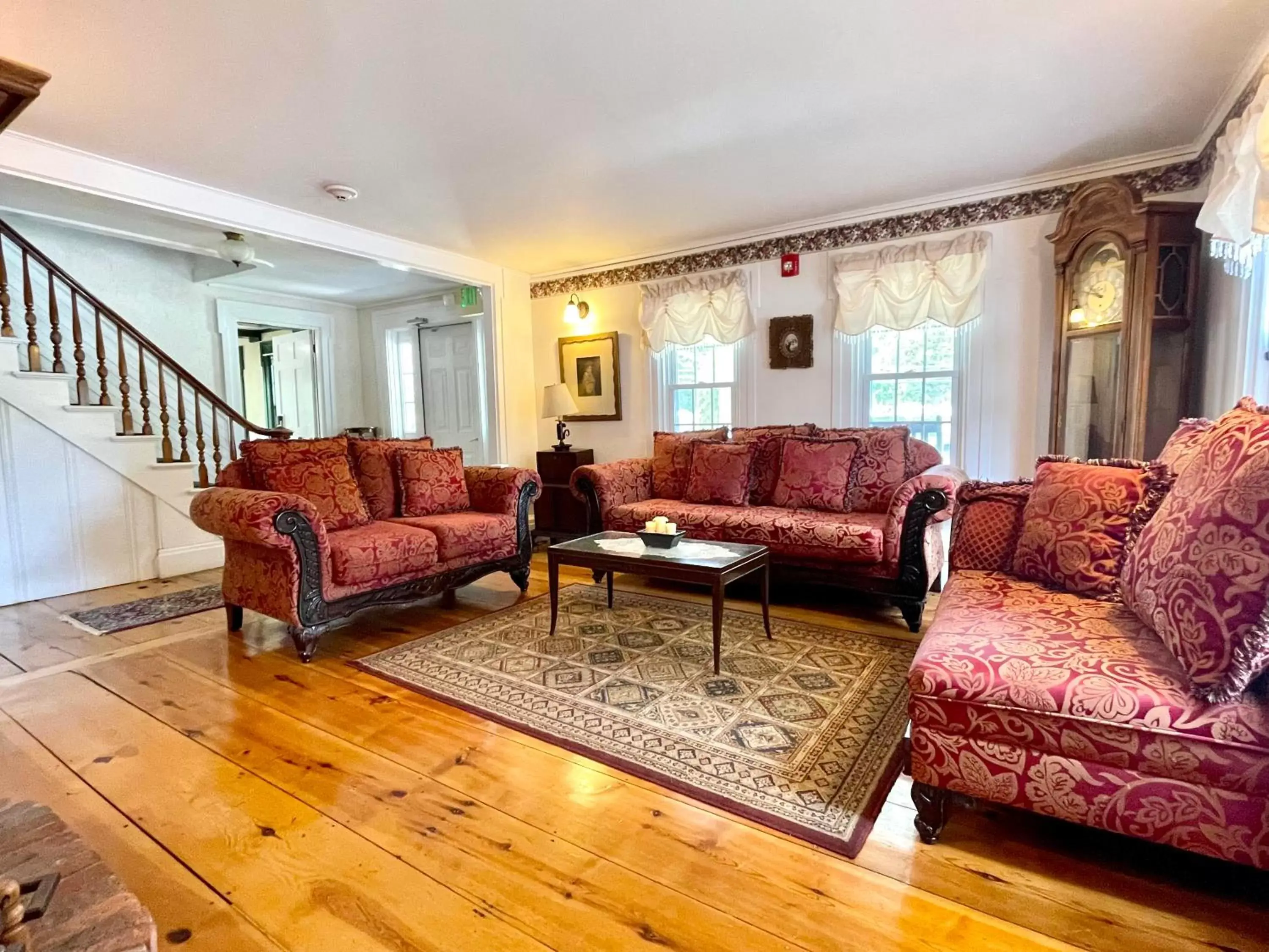 Living room, Seating Area in Merrill Farm Inn