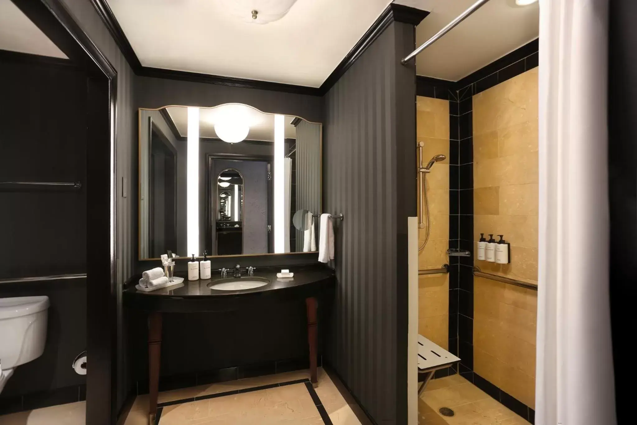 Bathroom in InterContinental Buckhead Atlanta, an IHG Hotel