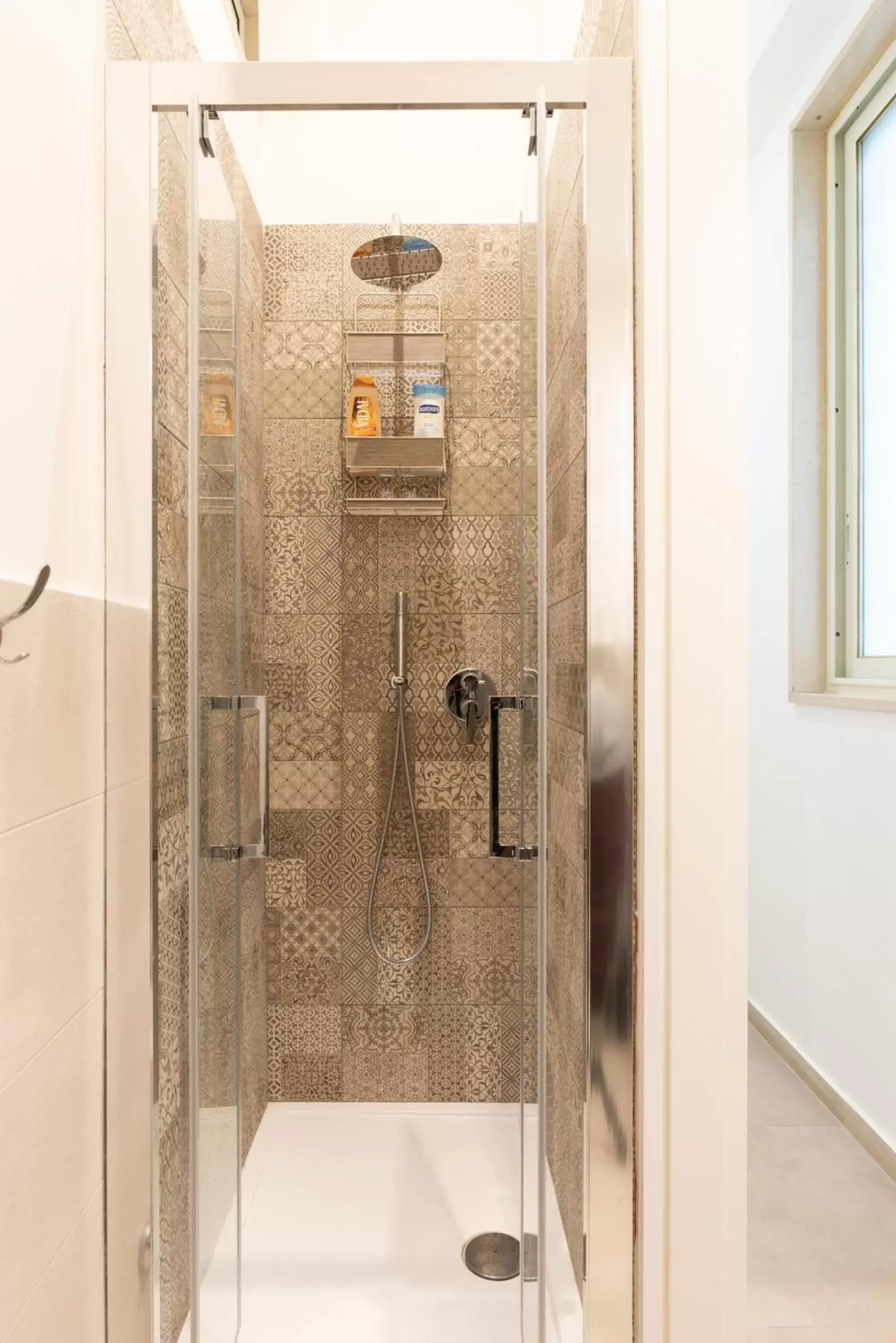 Shower, Bathroom in Bed & Breakfast "Il Priscio"