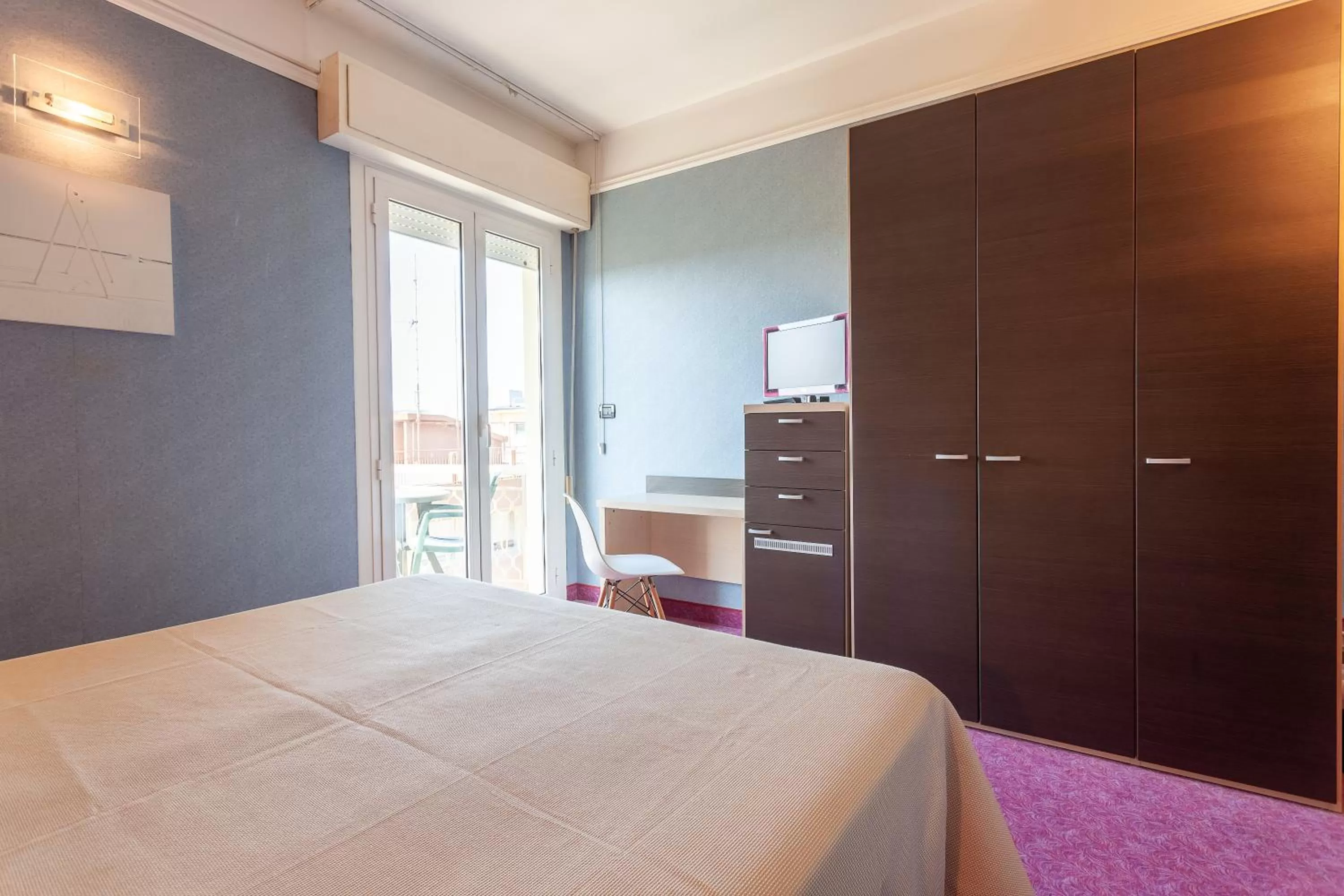 Bedroom, Bed in Residence & Suites