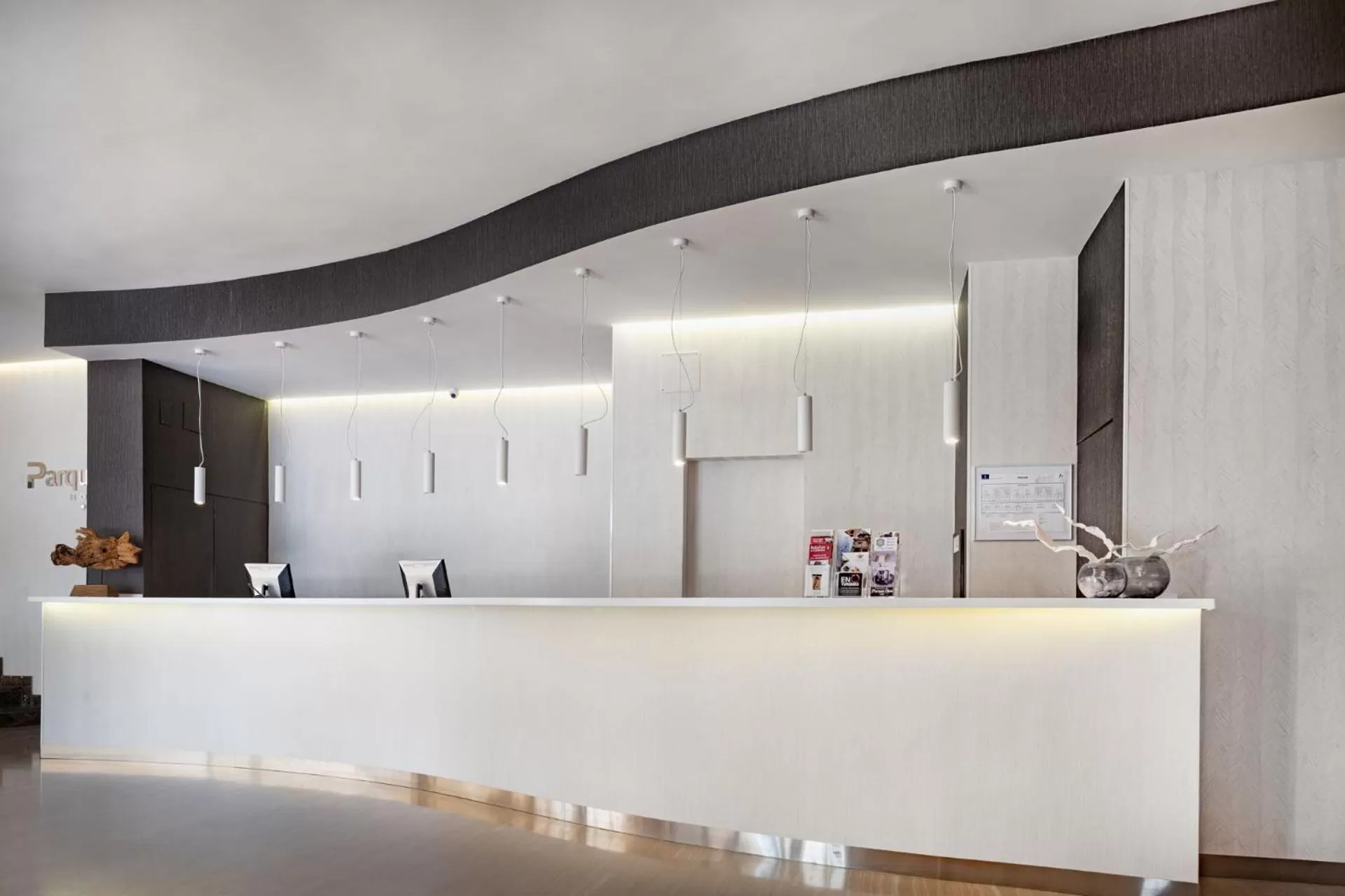 Lobby or reception in Hotel Parque Real