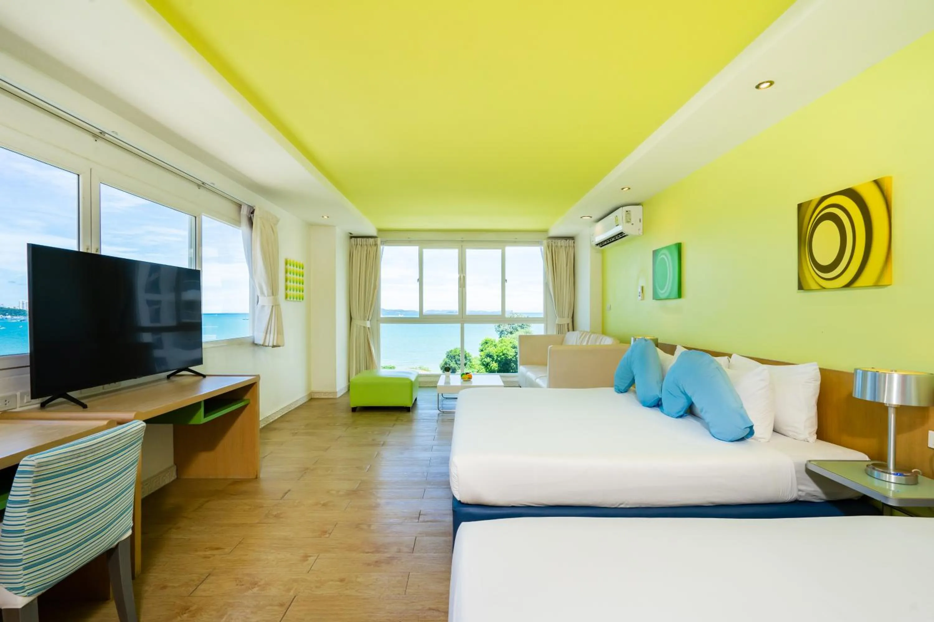 View (from property/room), Bed in Best Bella Pattaya