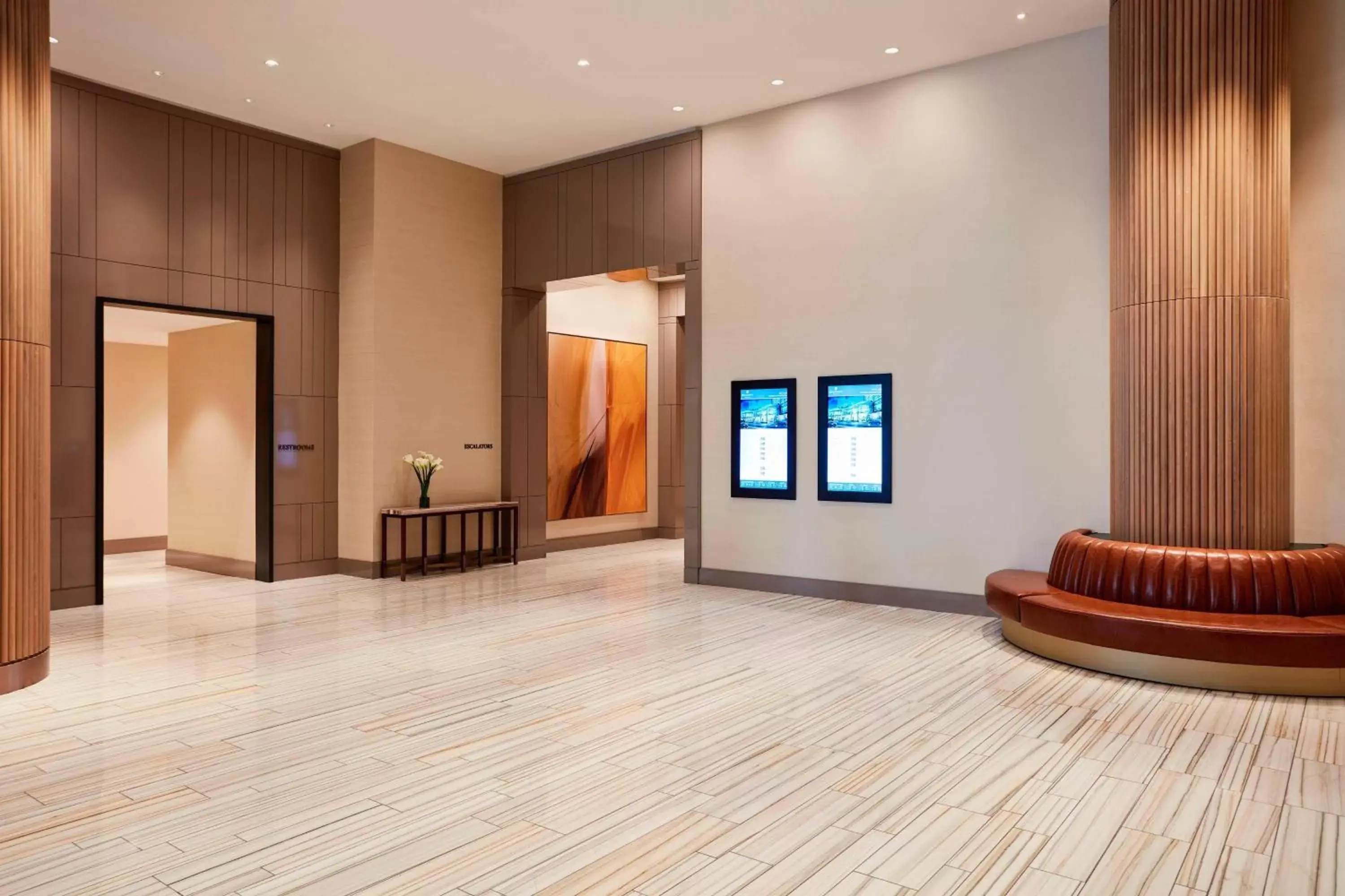 Lobby or reception, TV/Entertainment Center in JW Marriott Nashville