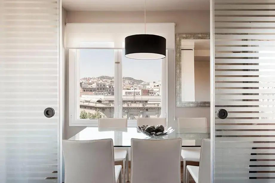 Dining Area in Arago312 Apartments