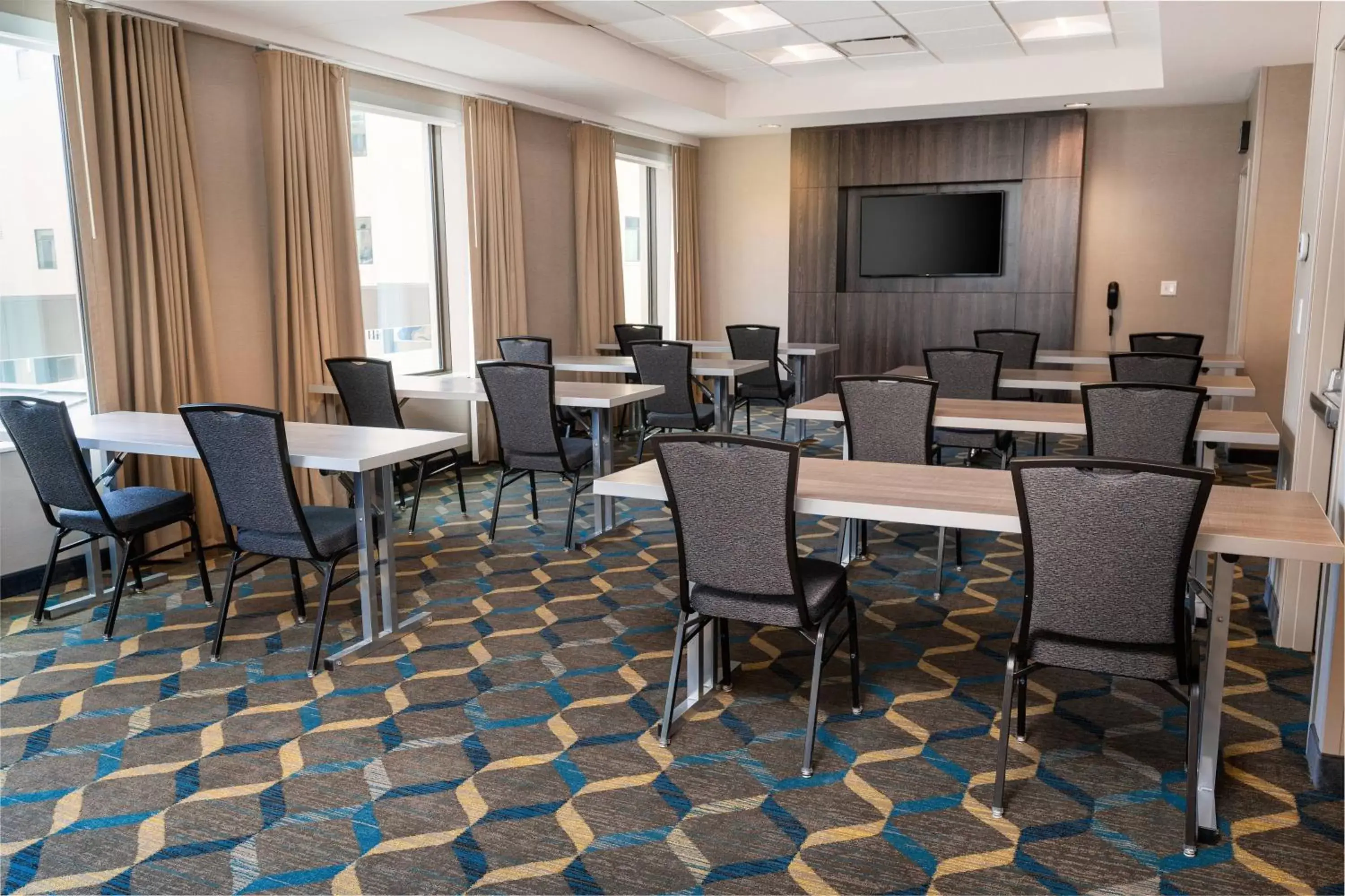 Meeting/conference room in Residence Inn by Marriott Grand Rapids Downtown