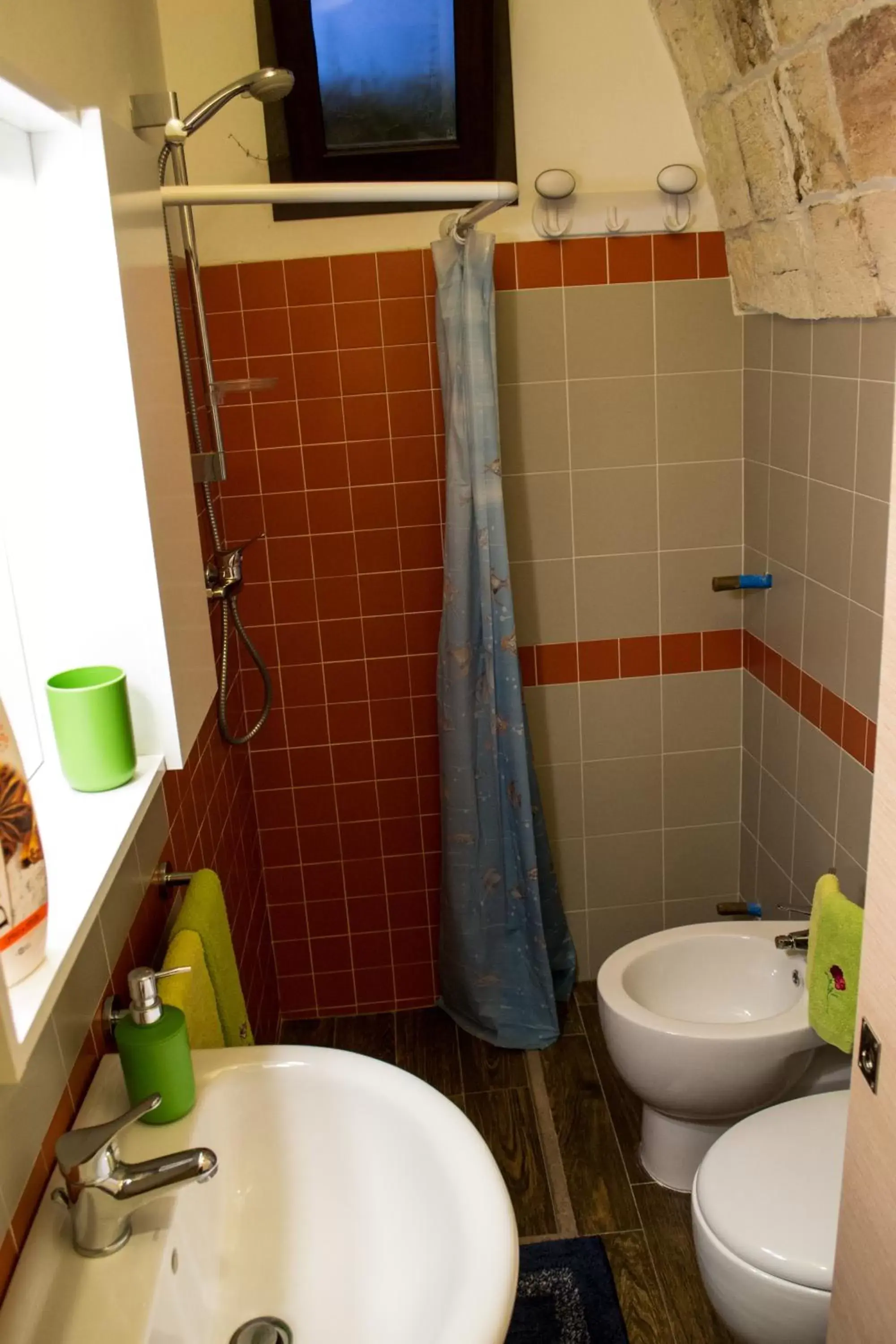 Shower, Bathroom in B&B a Casa della Nonna Uccia