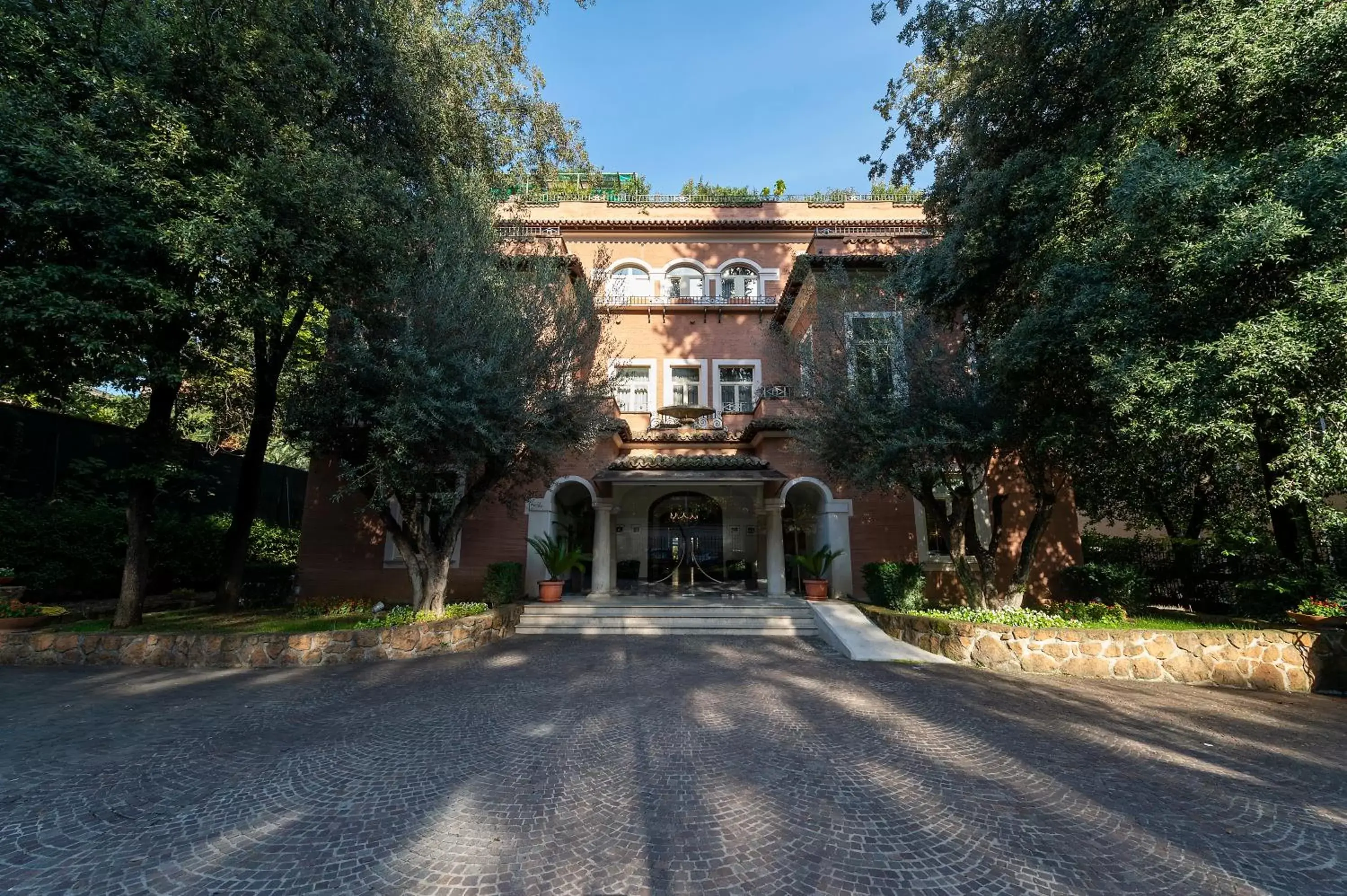 Facade/entrance in Hotel Principe Torlonia