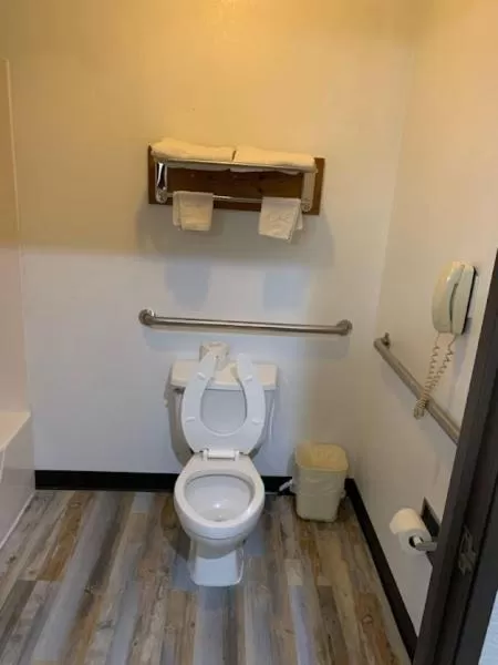 Super 8 by Wyndham Frankfort IN