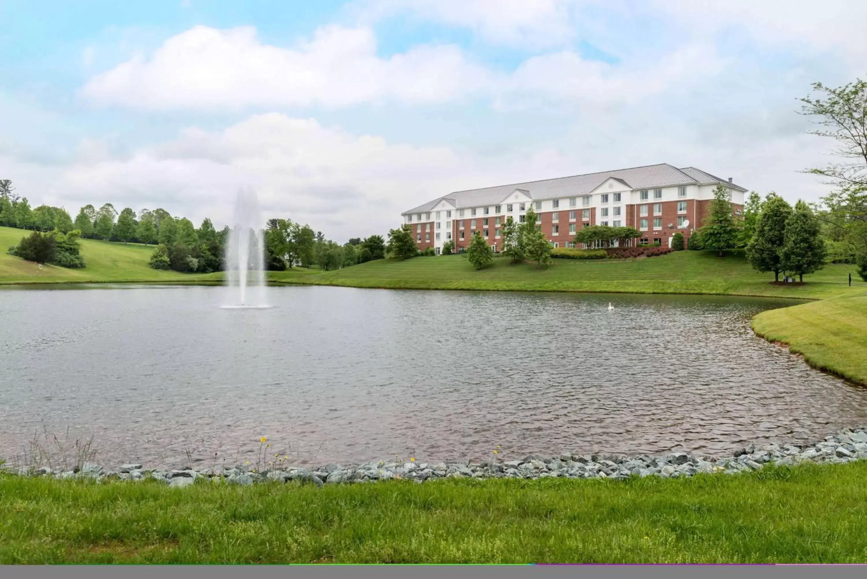 Property building in Hilton Garden Inn Charlottesville