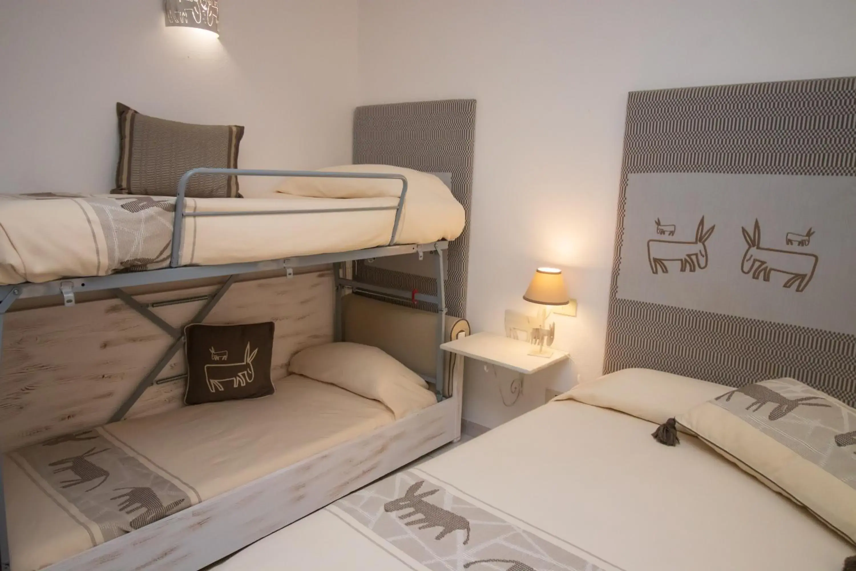 Bunk Bed in Hotel Canne al Vento