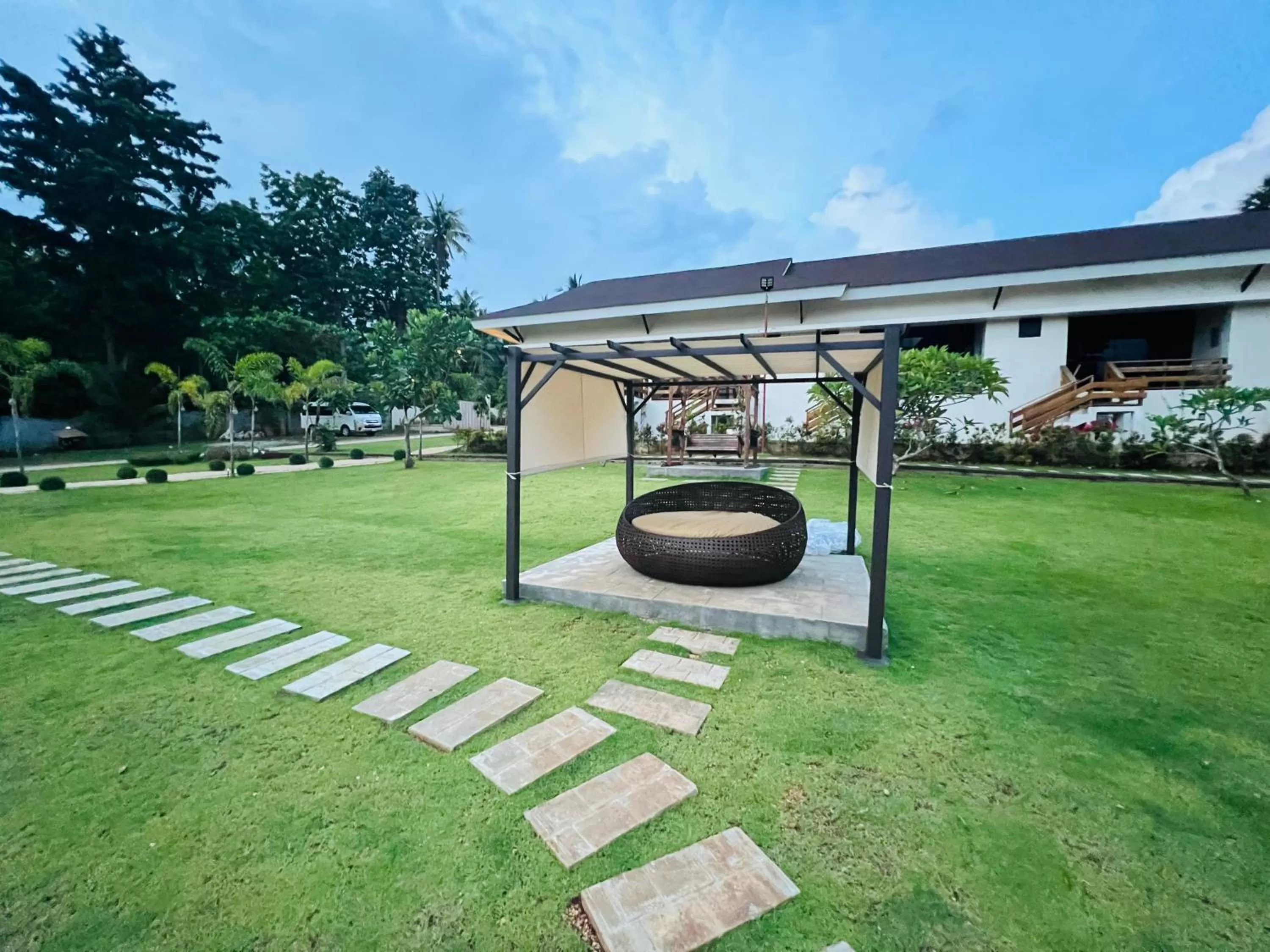 Garden in FIG Sunset View Resort