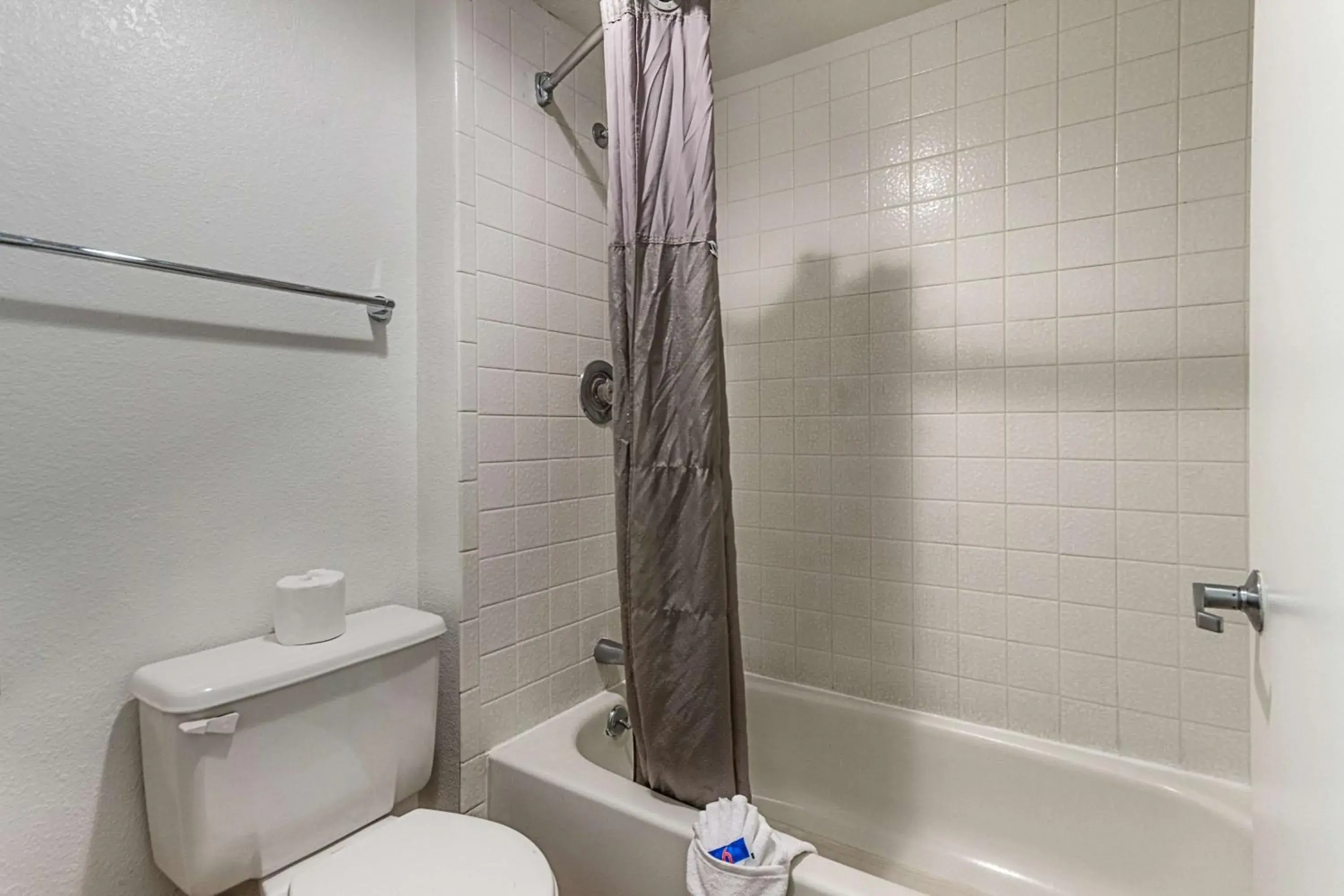 Toilet in Motel 6-Fresno, CA Toilet in Motel 6-Fresno, CA