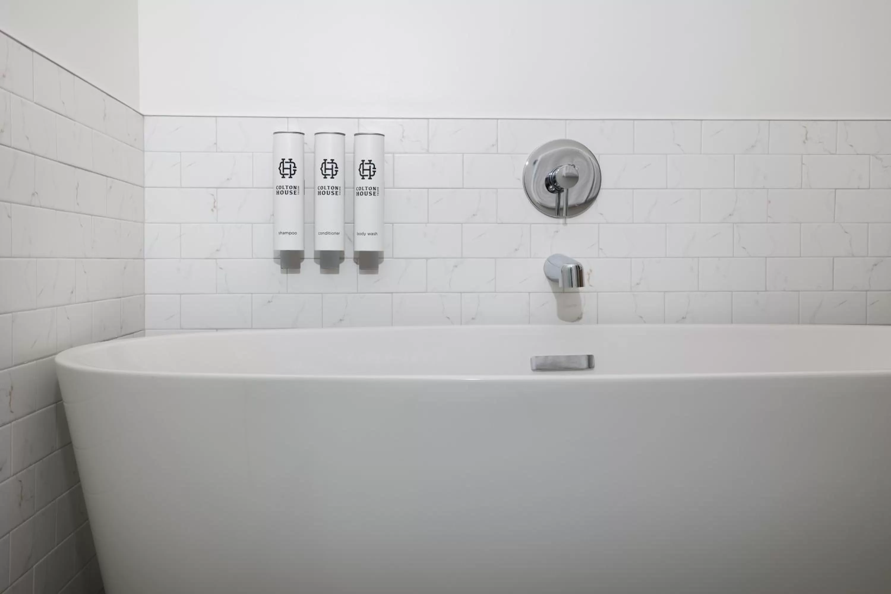 Bath in Colton House Hotel