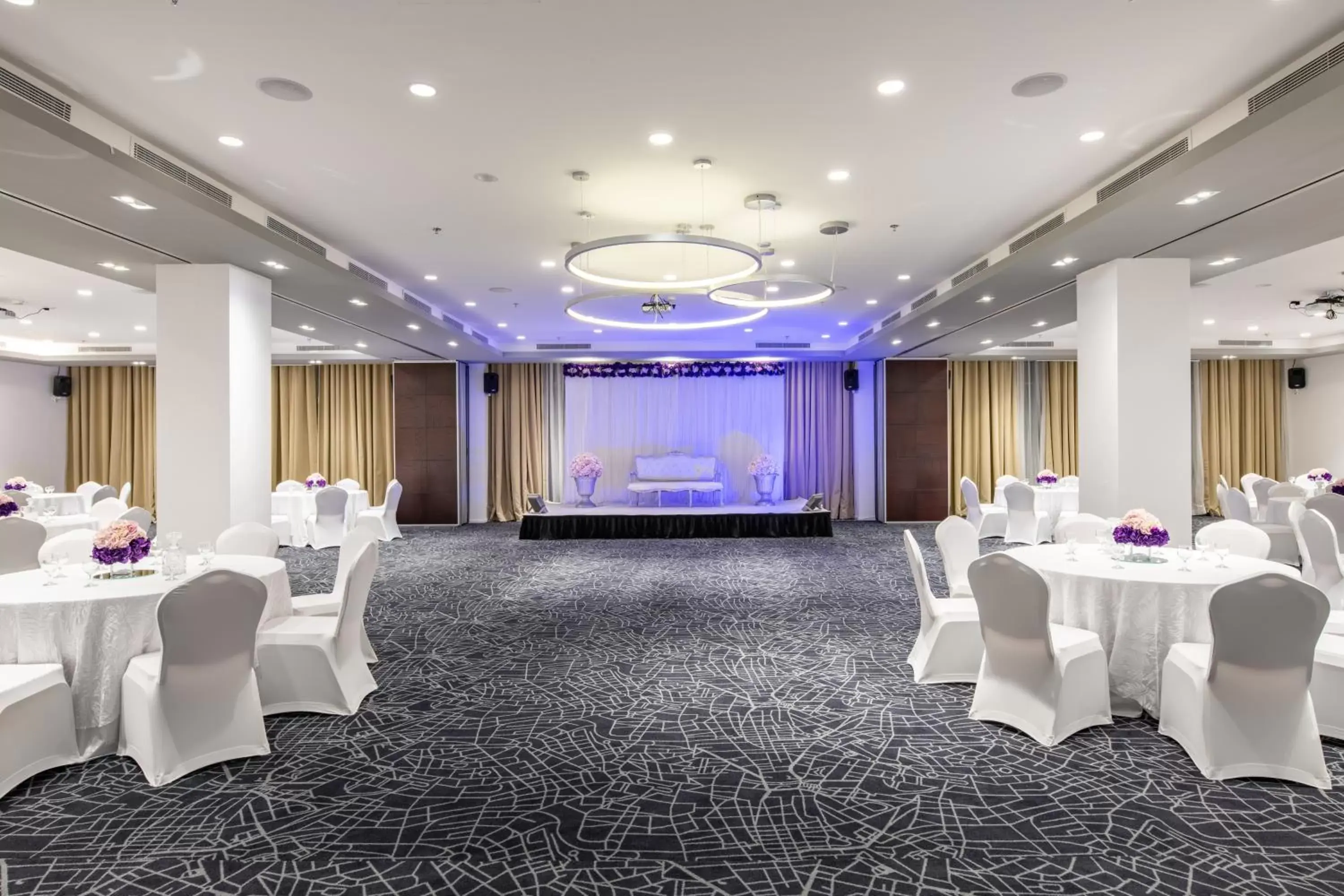 Banquet/Function facilities, Banquet Facilities in Radisson Hotel & Apartments Dammam Industry City