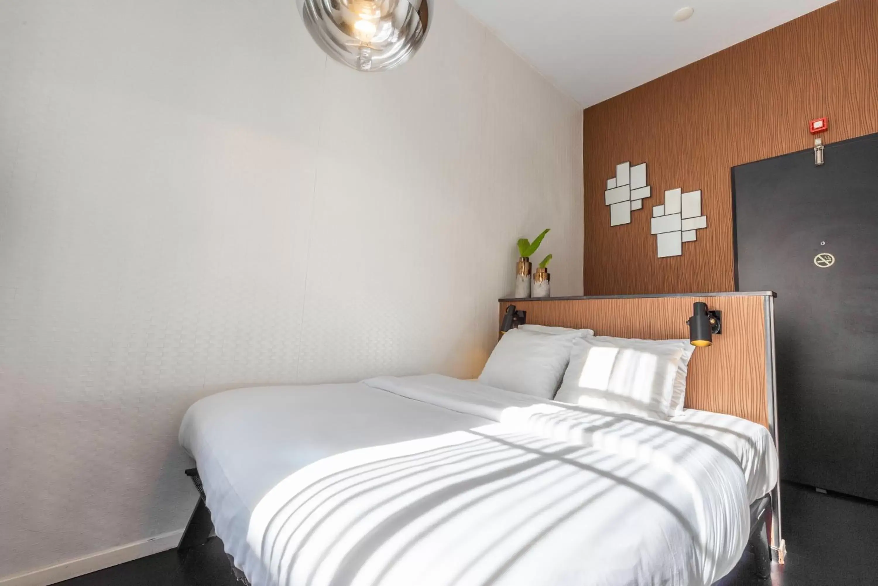Bedroom, Bed in Hotel V Frederiksplein