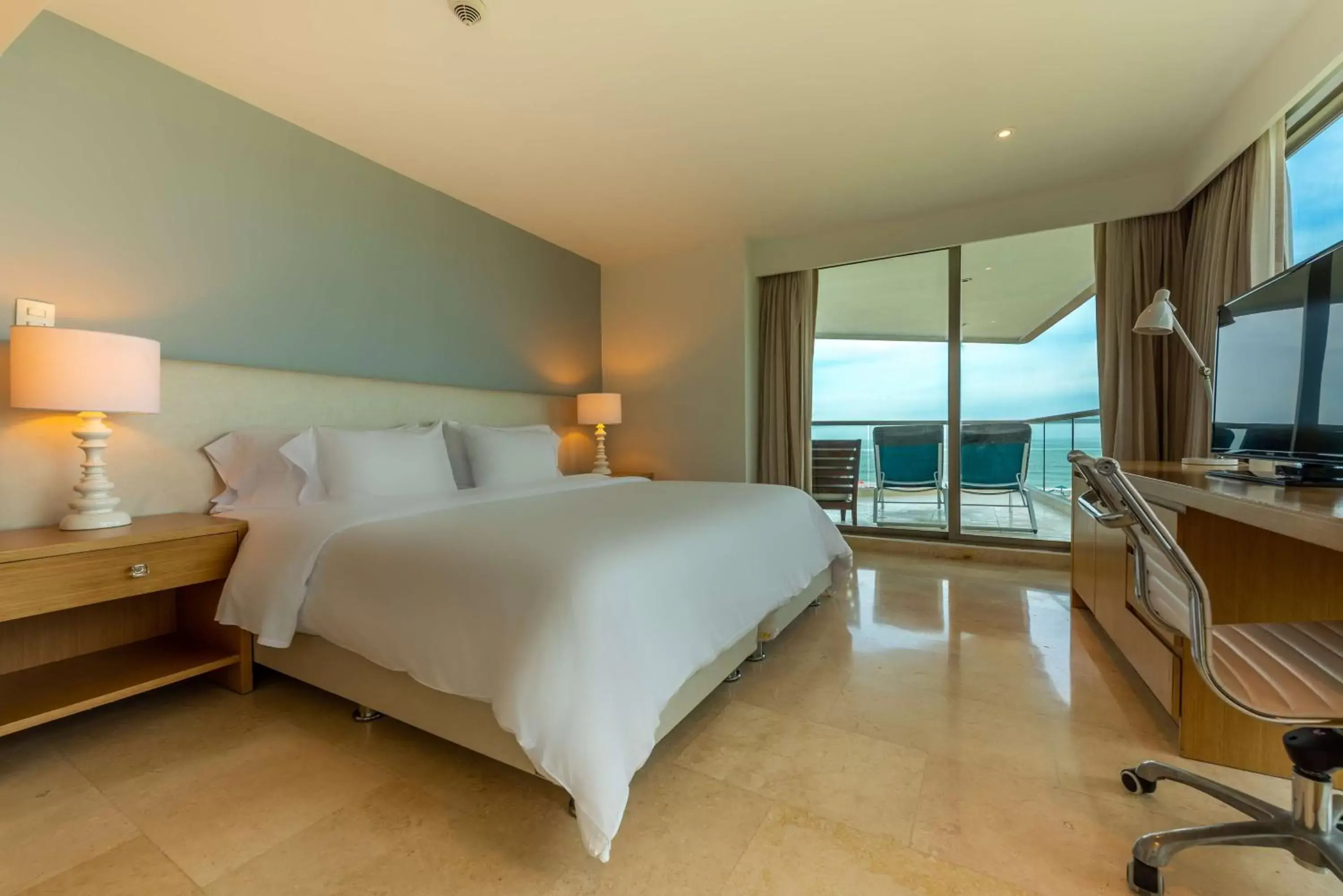 Bedroom in Radisson Cartagena Ocean Pavillion Hotel