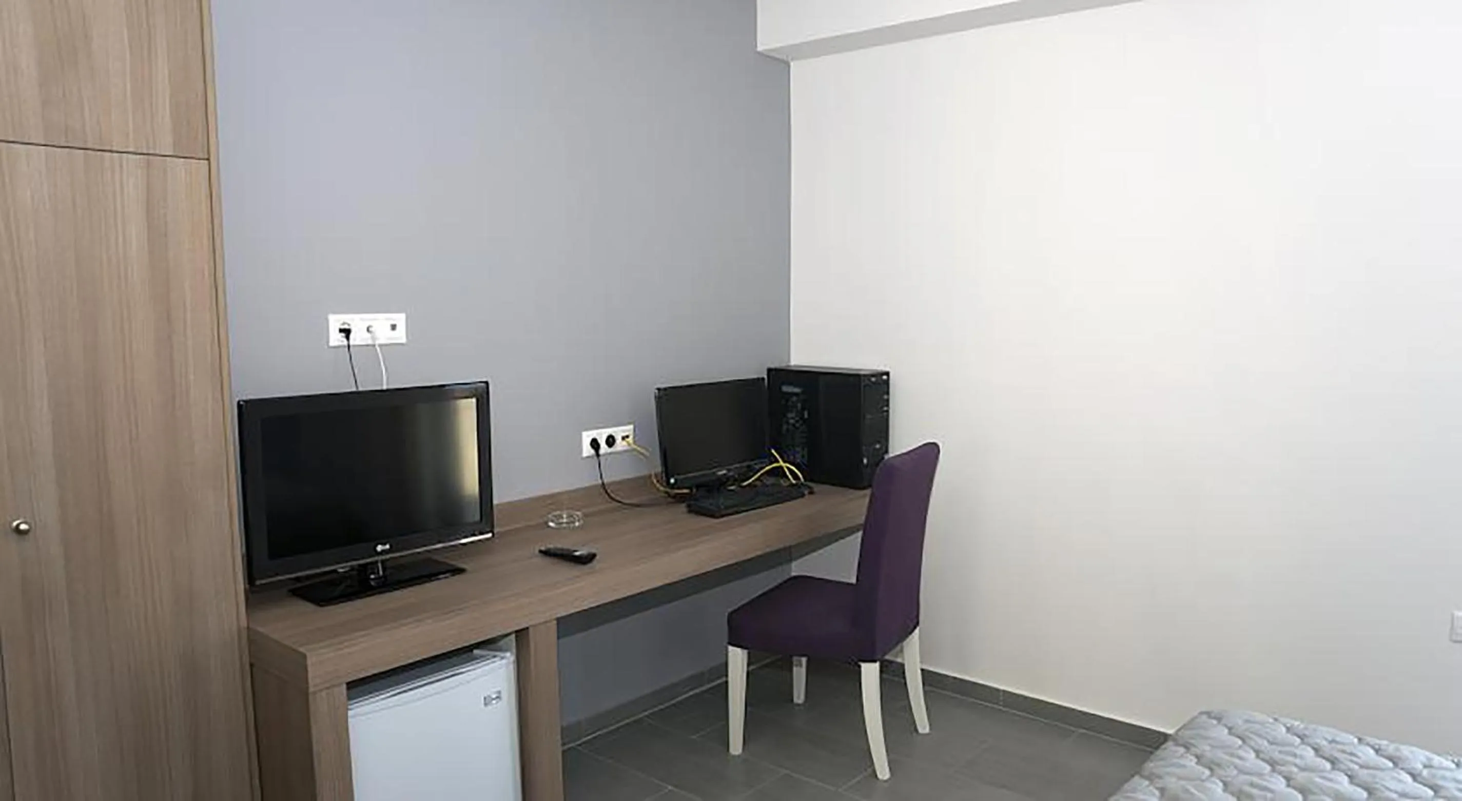 TV and multimedia in Dimitra Boutique Hotel