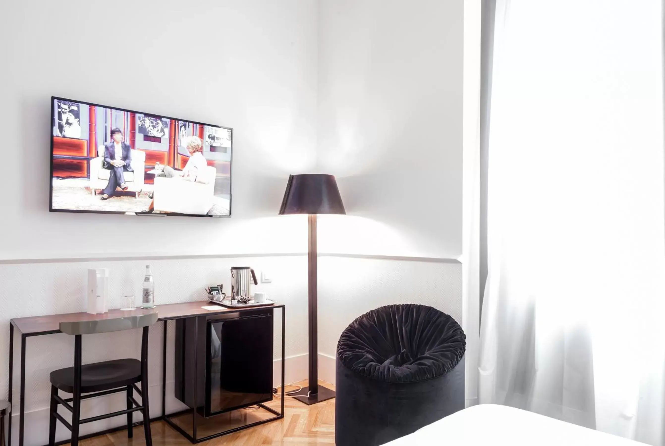 Seating area, TV/Entertainment Center in Senato Hotel Milano