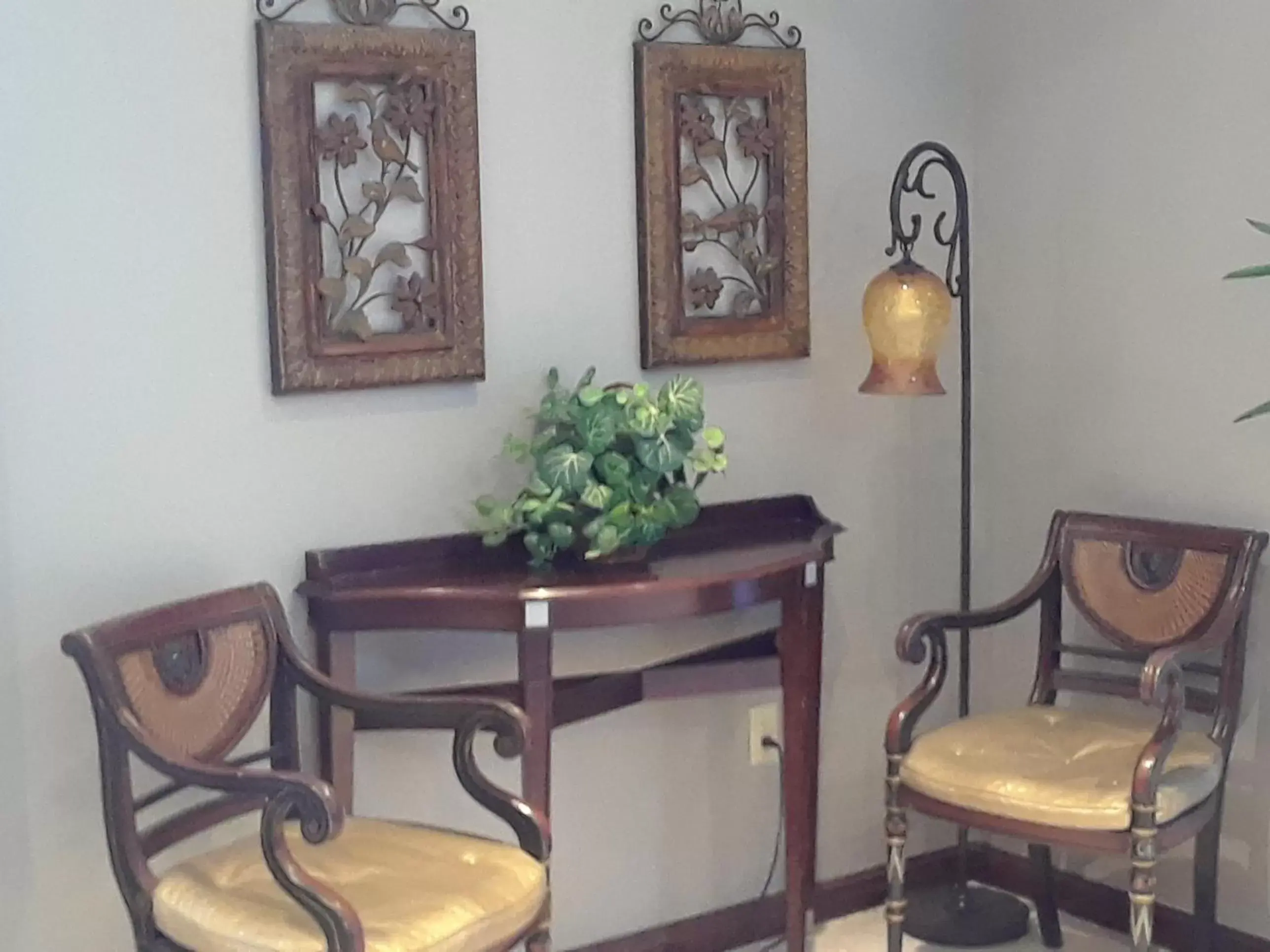 Lobby or reception, Seating Area in Best Western Dartmouth-New Bedford