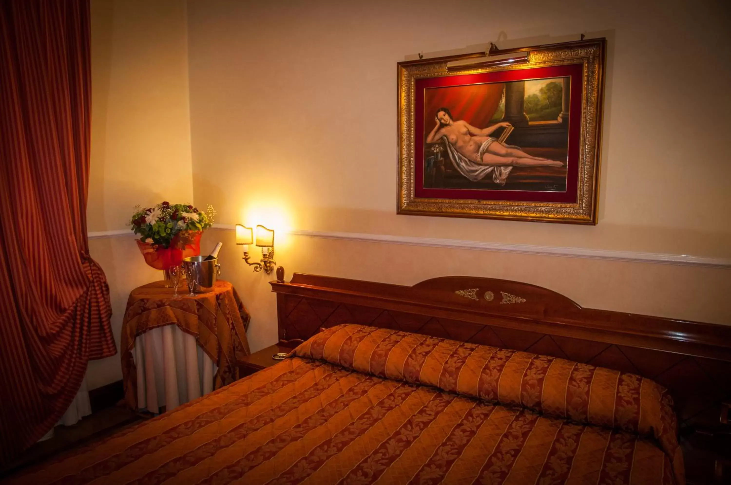 Bedroom, Bed in Hotel Palladium Palace