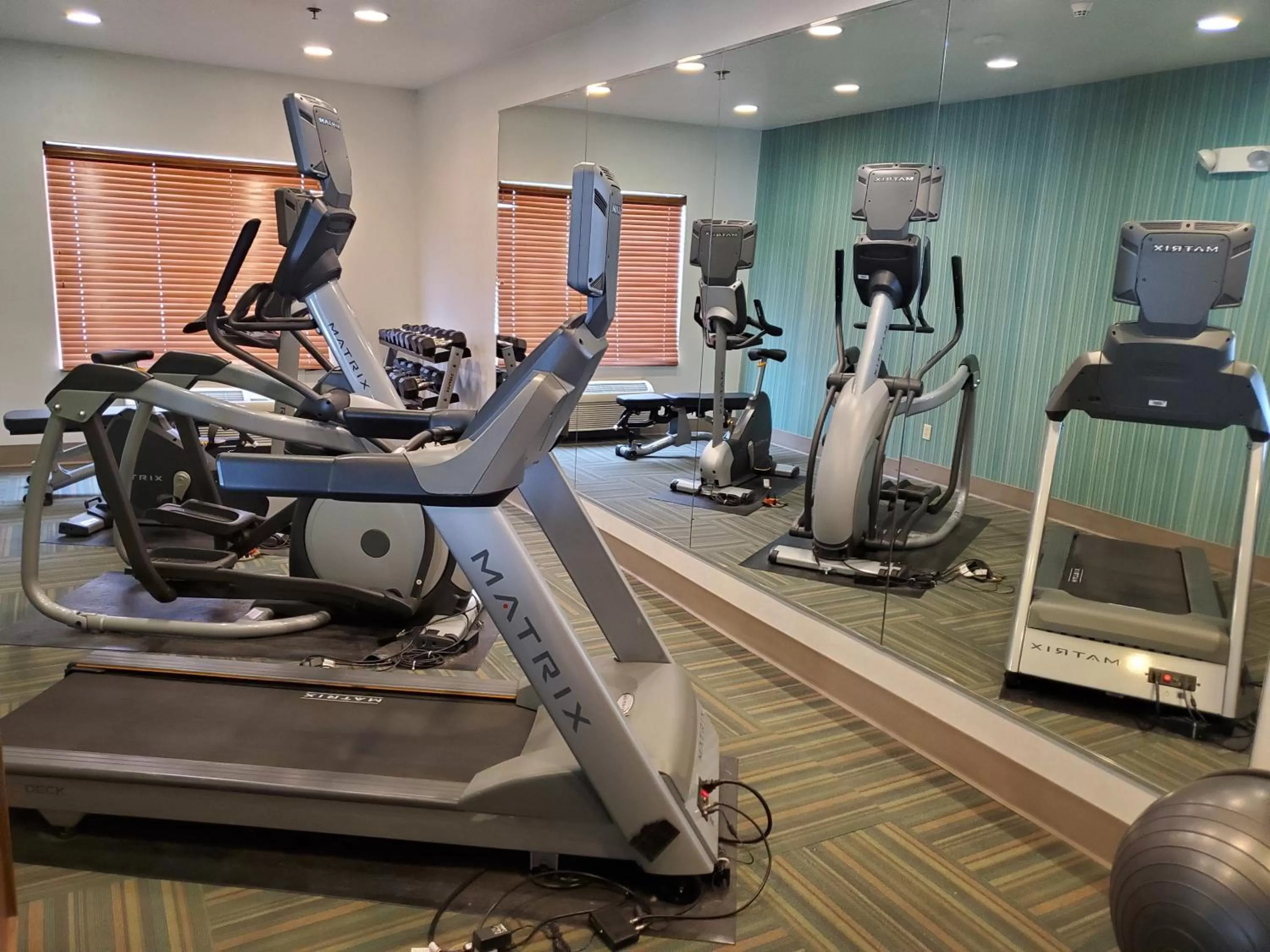 Fitness centre/facilities in Holiday Inn Express Hotel & Suites Mattoon by IHG