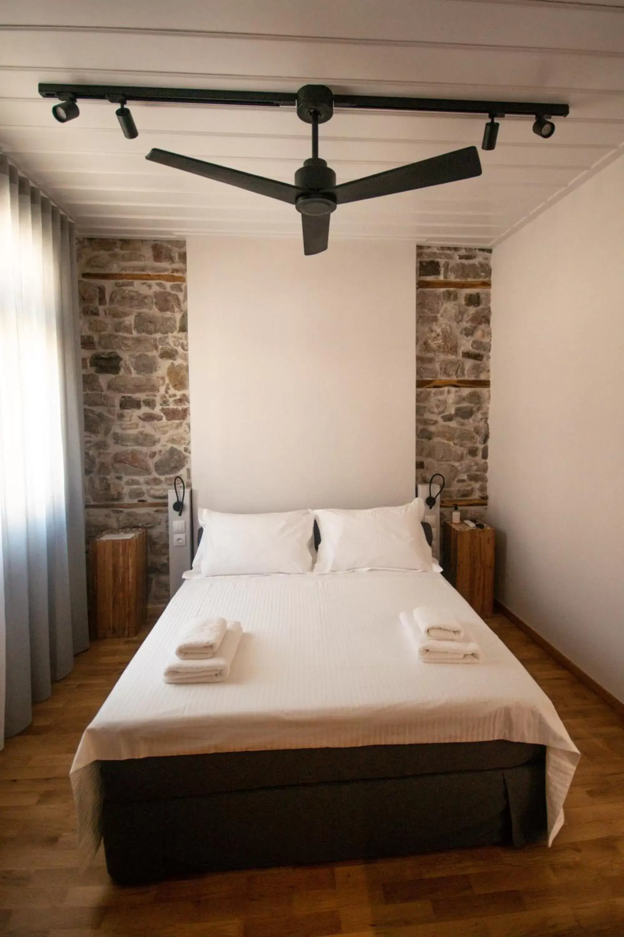 Bed in Porto Enetiko