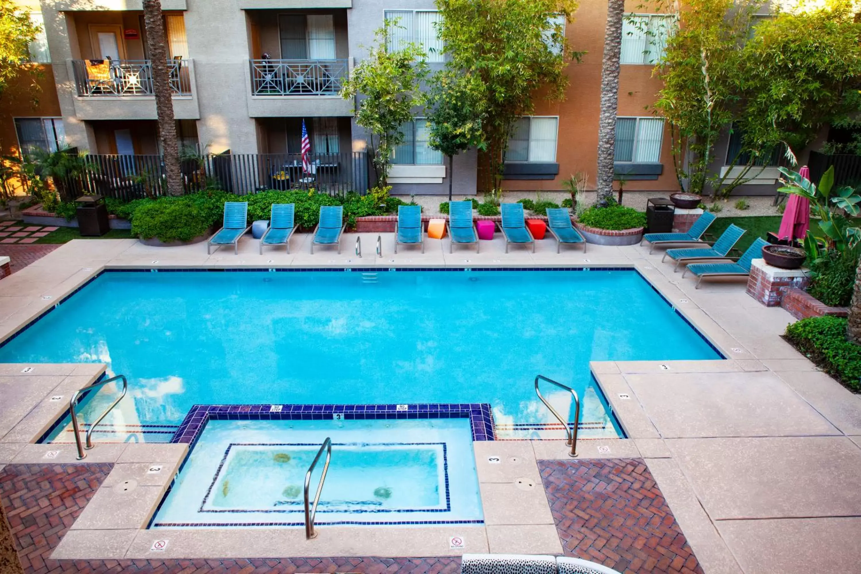 Swimming pool, Pool View in Luxury Condos by Meridian CondoResorts- Scottsdale