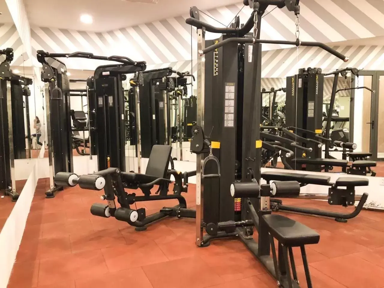 Fitness centre/facilities in DQua Hotel Fitness centre/facilities in DQua Hotel