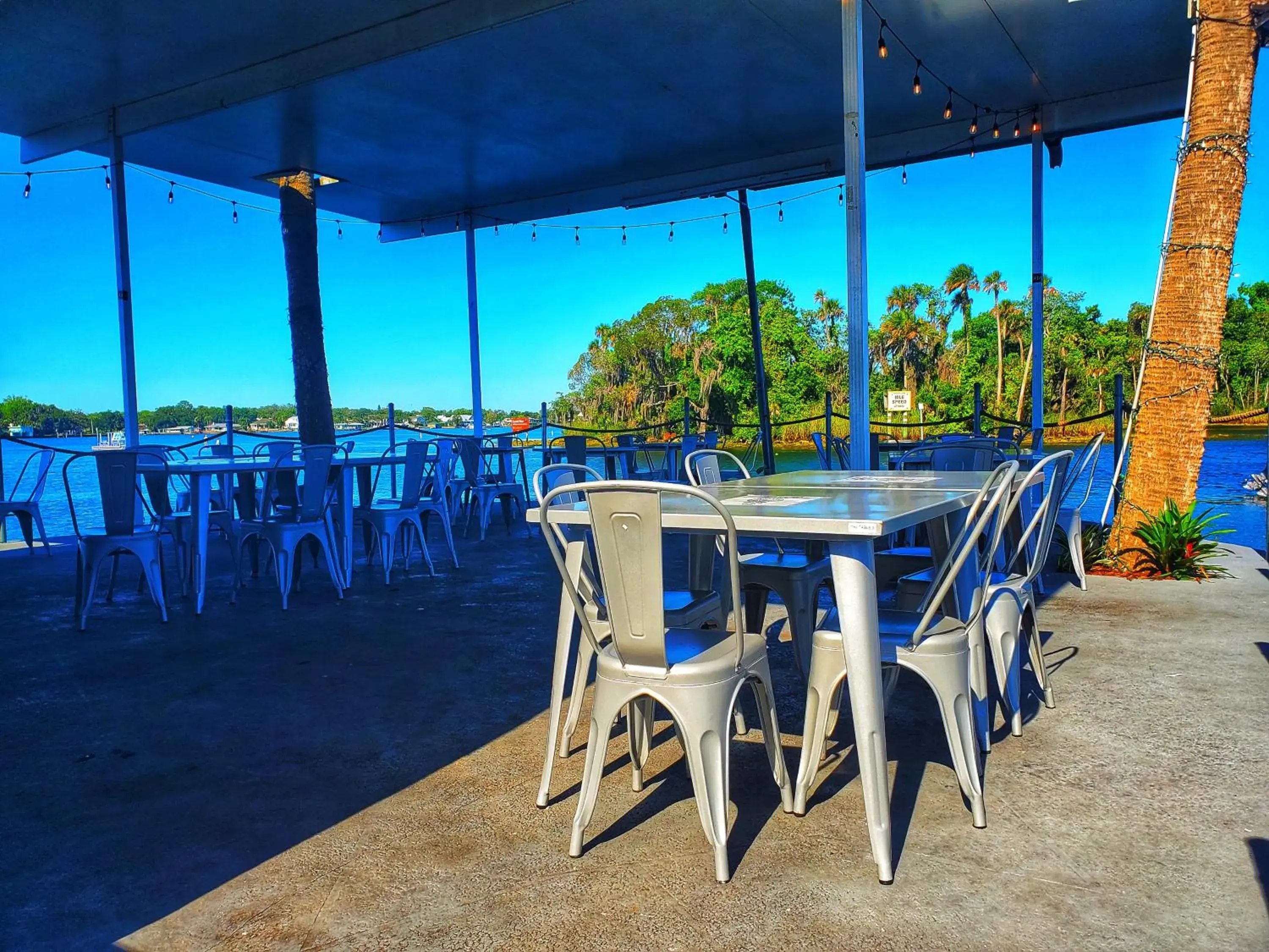 Lounge or bar in The Port Hotel and Marina