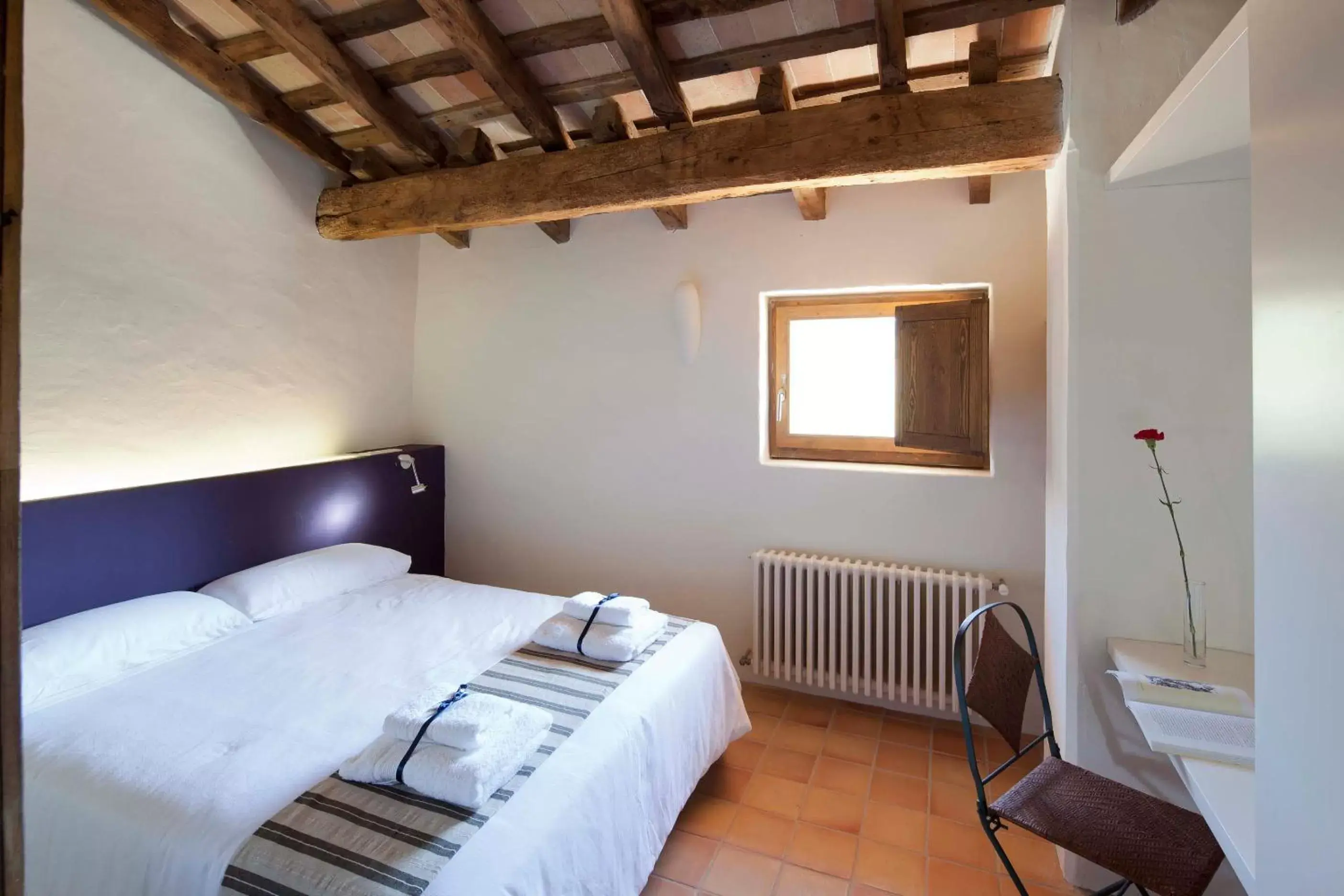 Bedroom, Bed in B&B La Rectoria de Sant Miquel de Pineda