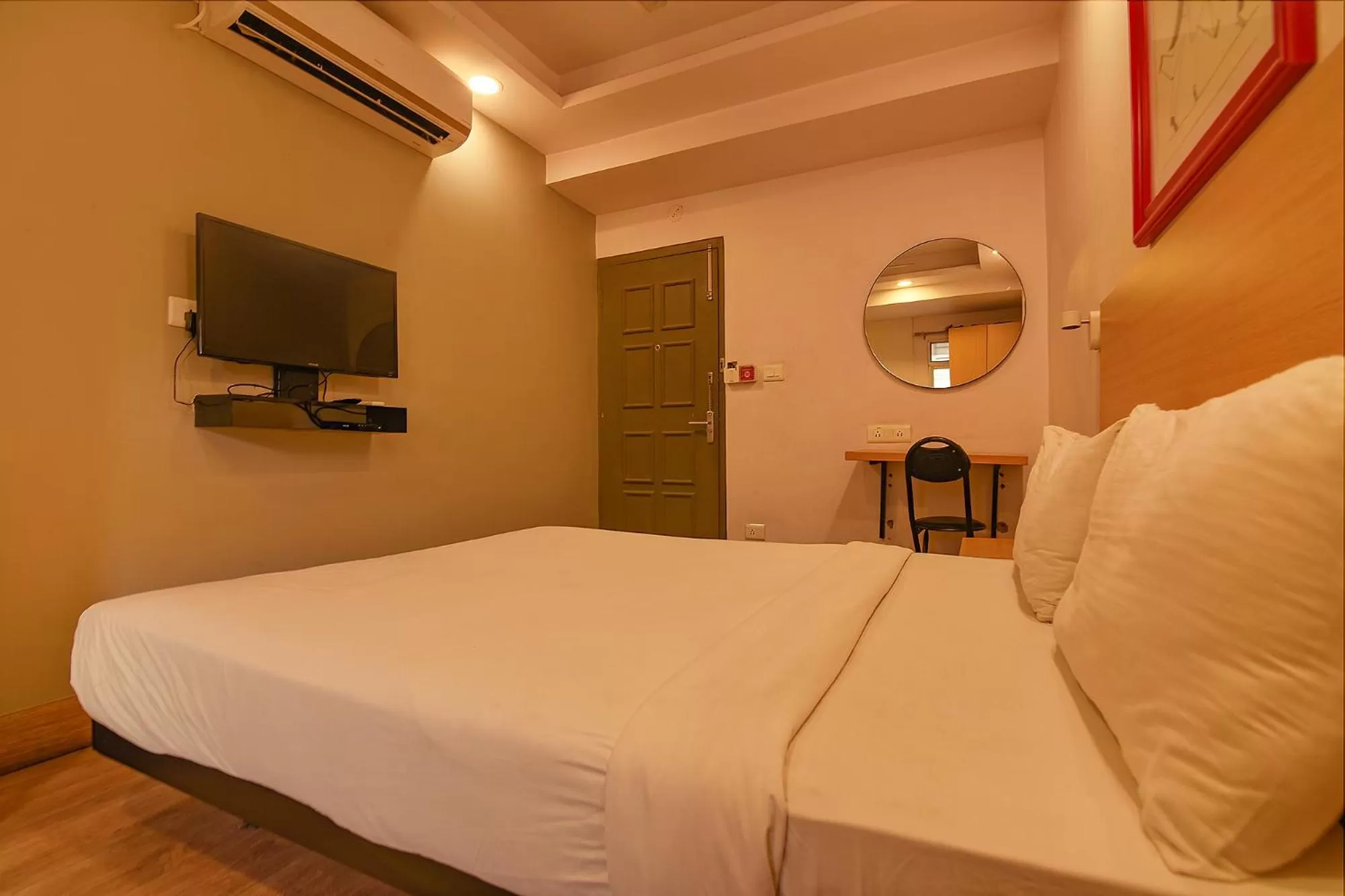 Bedroom, Bed in FabHotel Suncitel Dum Dum Airport