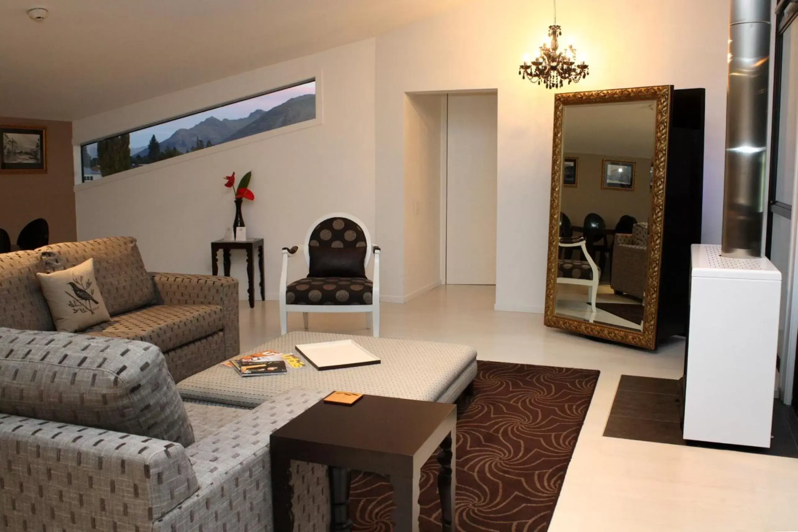 Living room, Seating Area in Queenstown Park Boutique Hotel