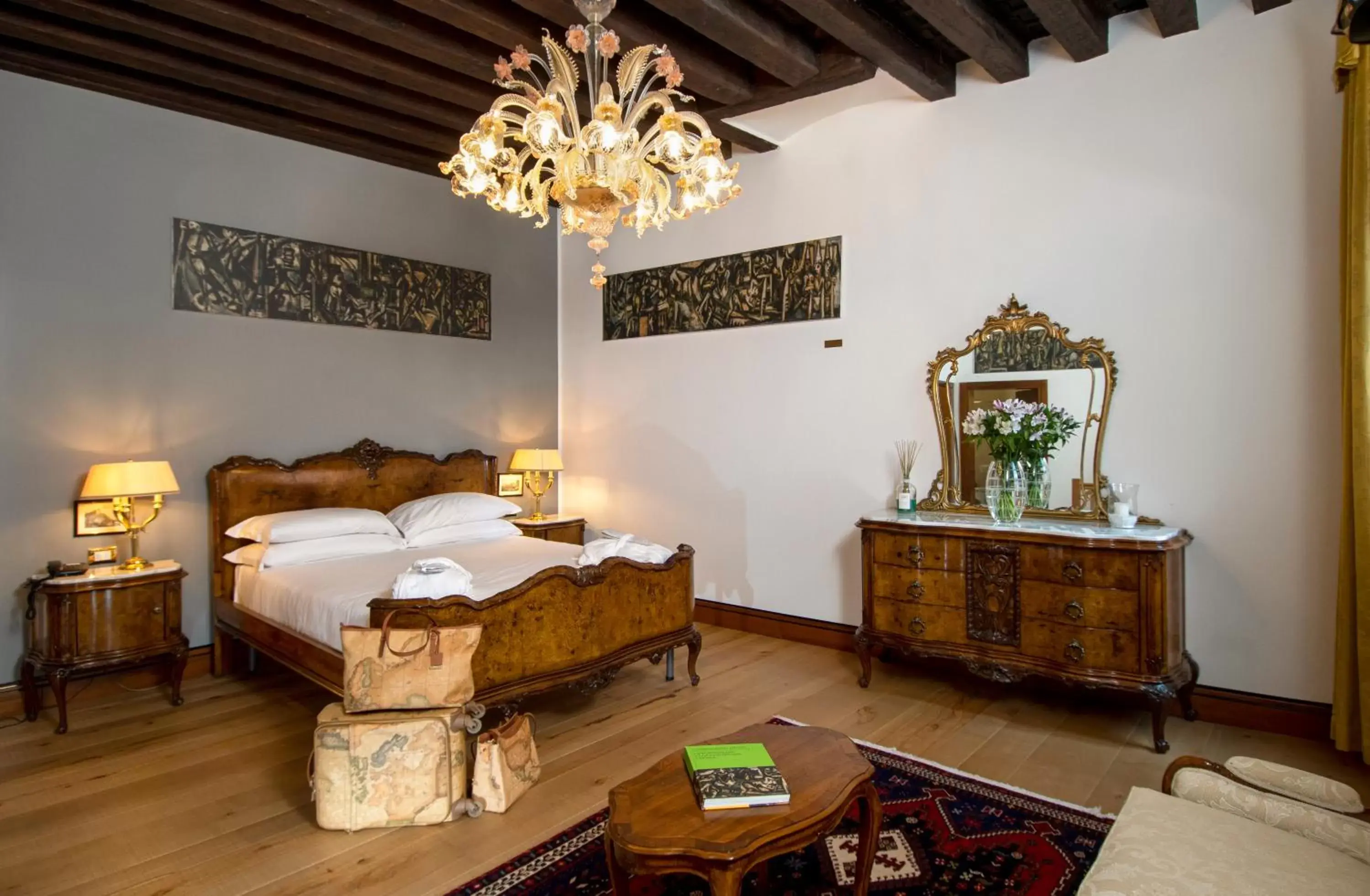 Bedroom, Bed in All’Angelo Art Hotel