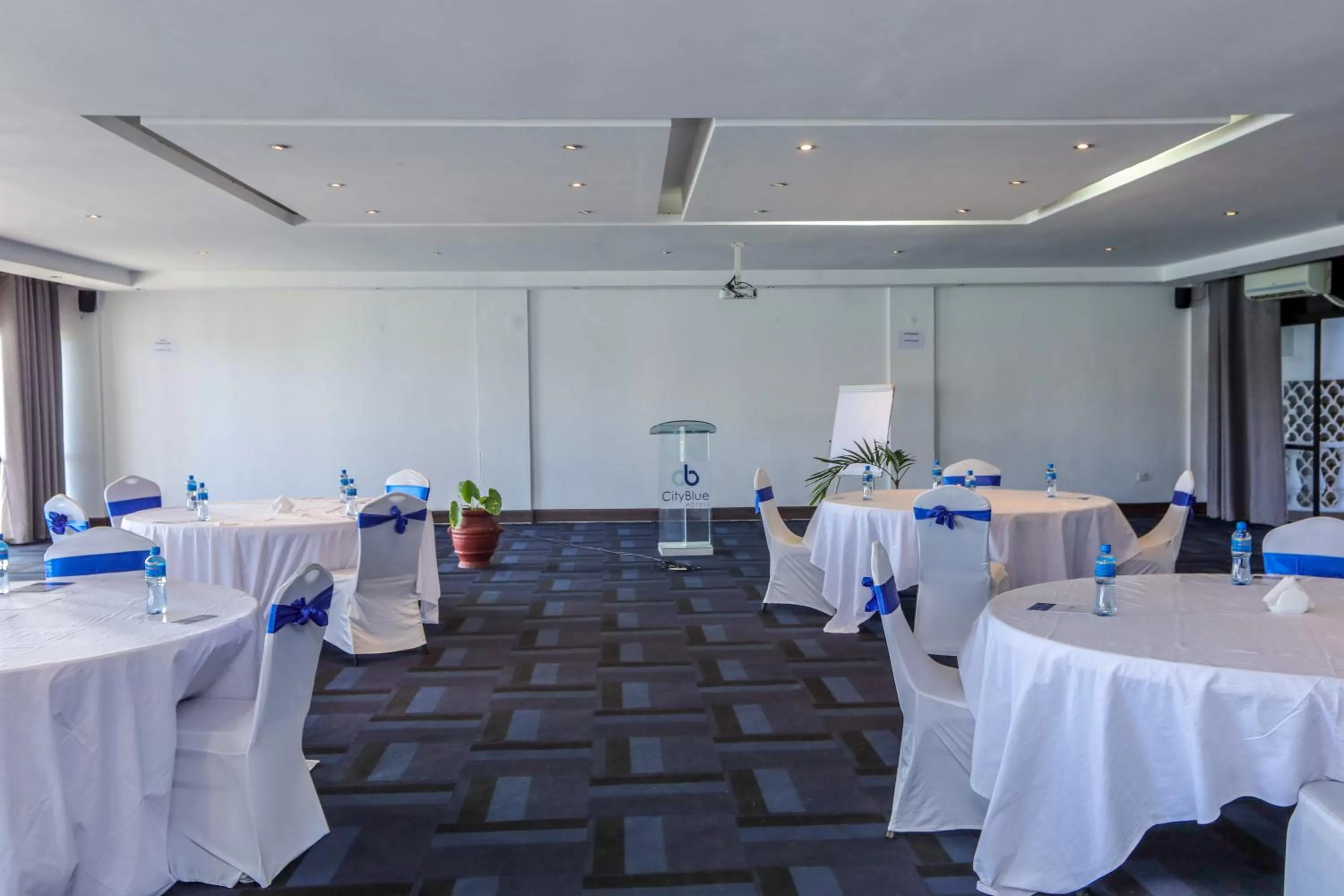 Meeting/conference room in CityBlue Creekside Hotel & Suites