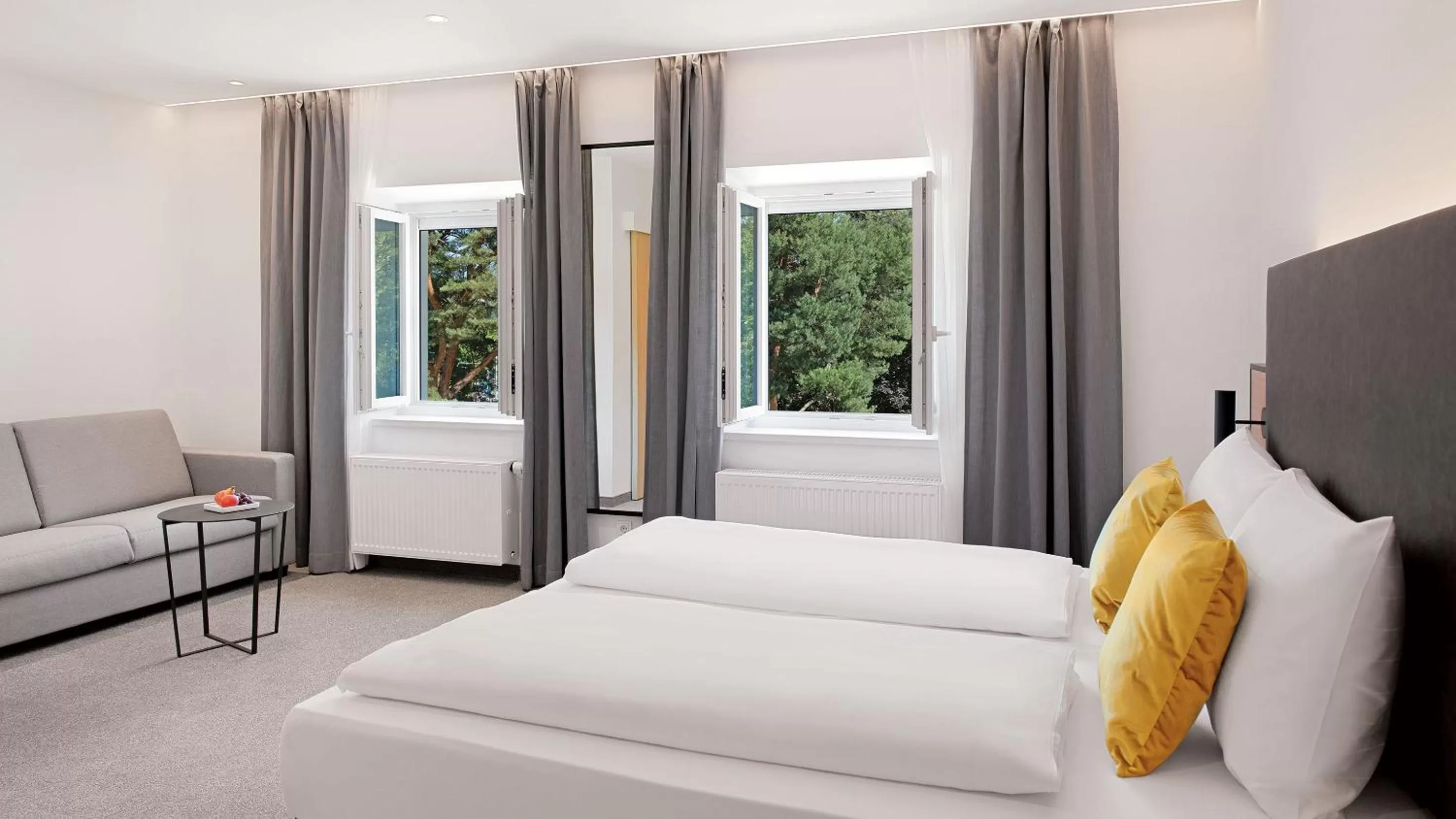 Photo of the whole room, Bed in Stadthotel Oberndorf