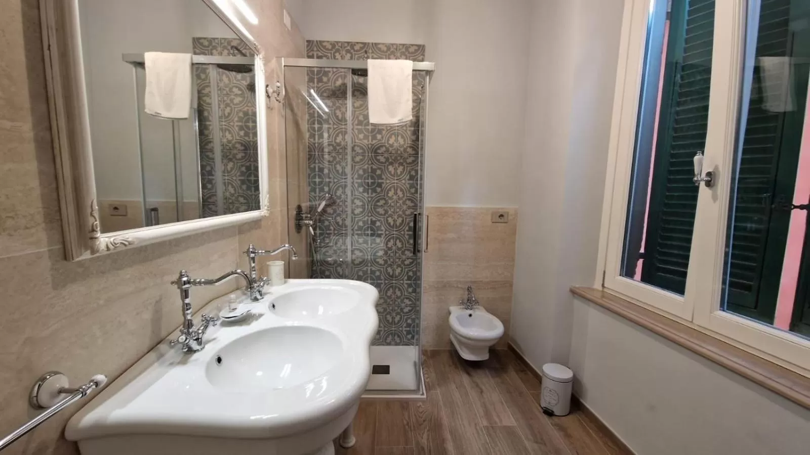 Bathroom in La Perla del Borgo B&B