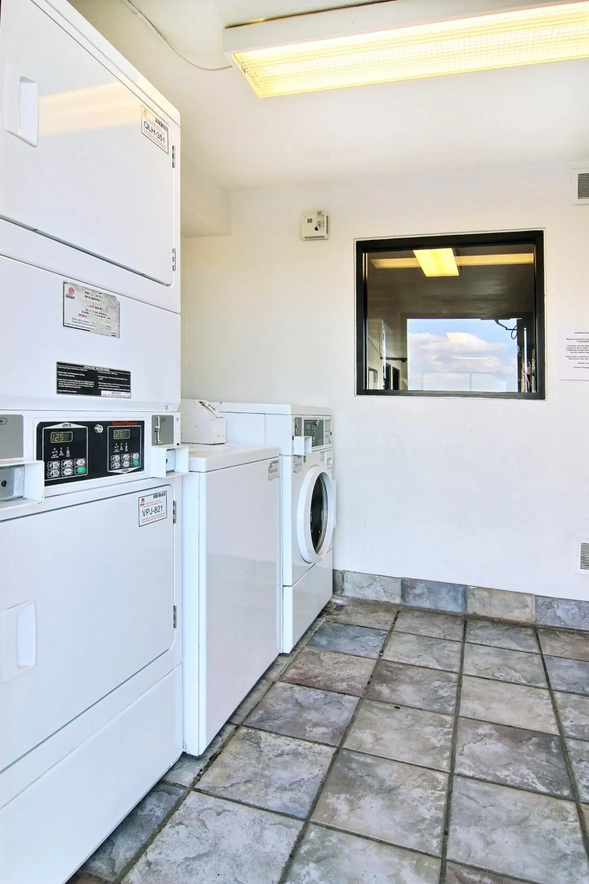 Area and facilities, Kitchen/Kitchenette in Motel 6-Lubbock, TX