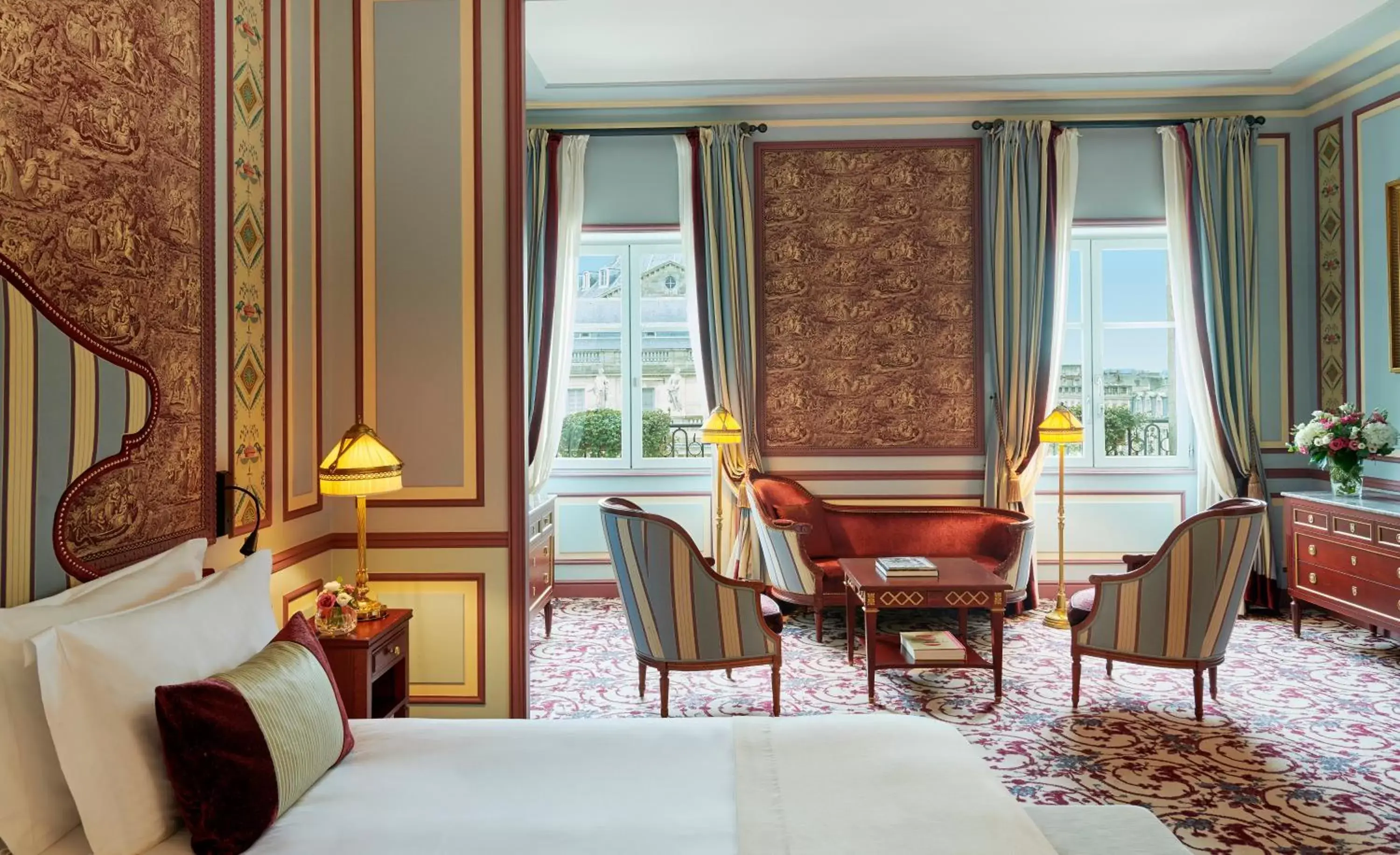 Photo of the whole room in InterContinental Bordeaux Le Grand Hotel, an IHG Hotel