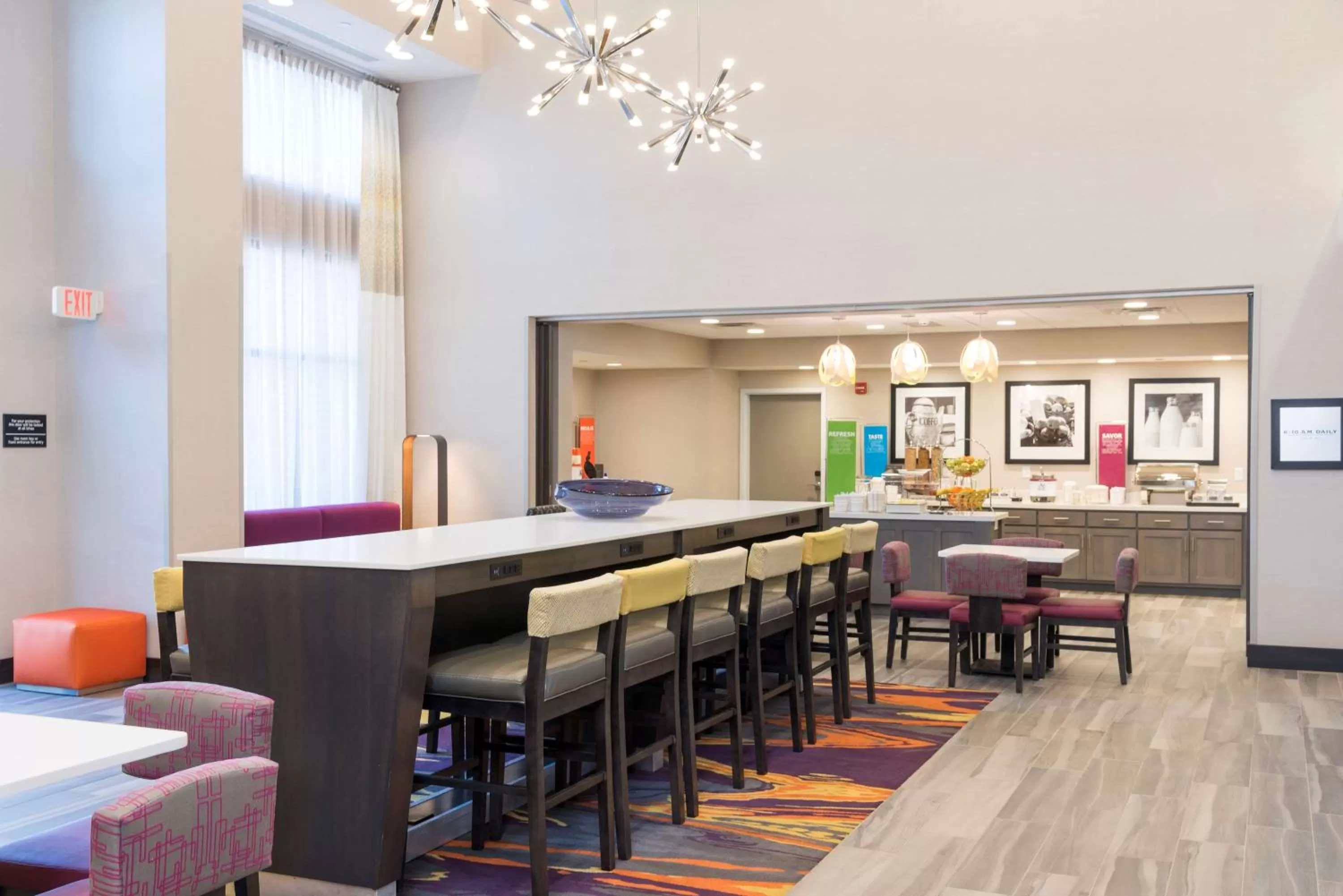 Dining area in Hampton Inn & Suites West Lafayette, In