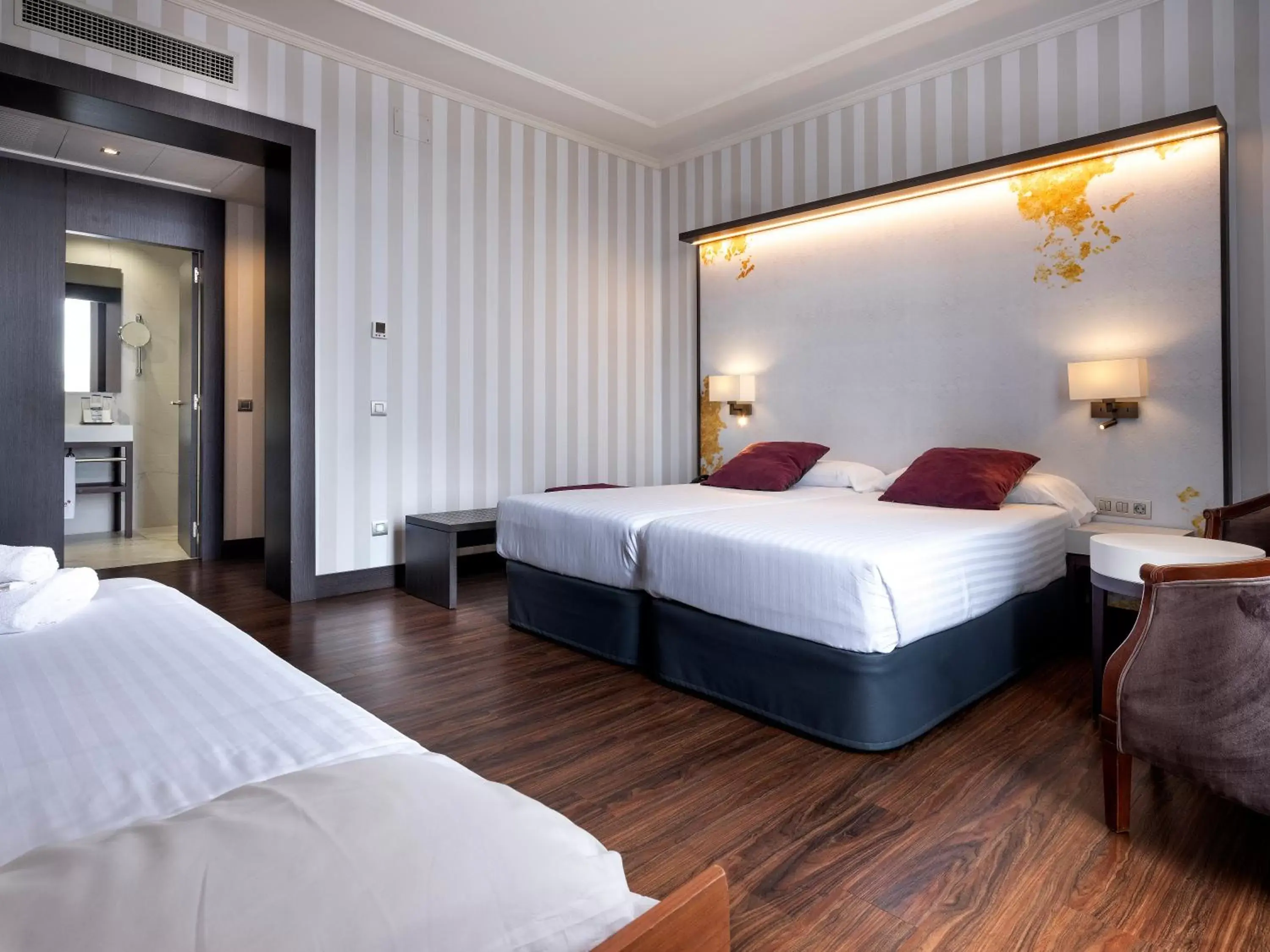 Bedroom, Bed in Intur Palacio San Martin